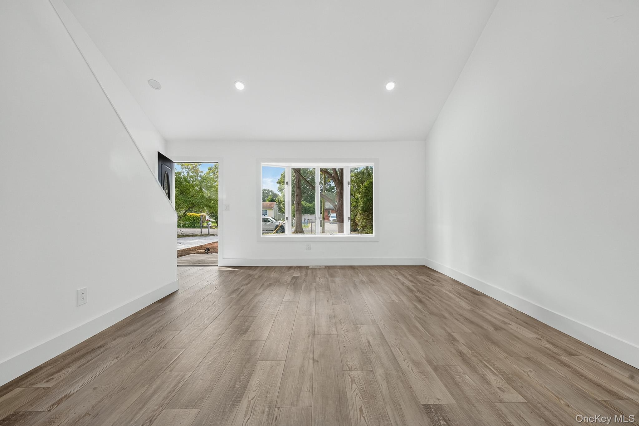 34 Pinelawn Avenue – For Sale photo 11