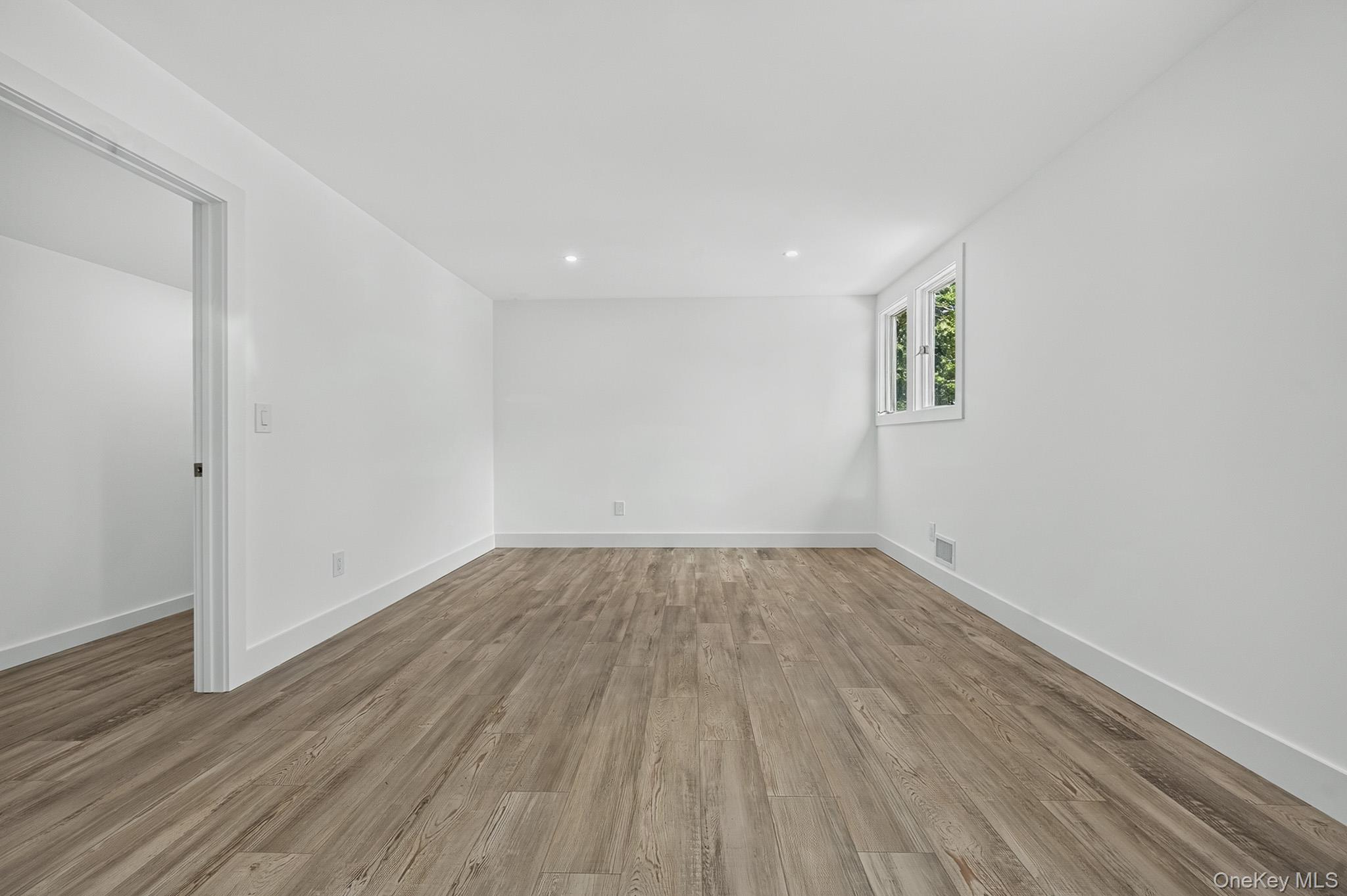 34 Pinelawn Avenue – For Sale photo 31