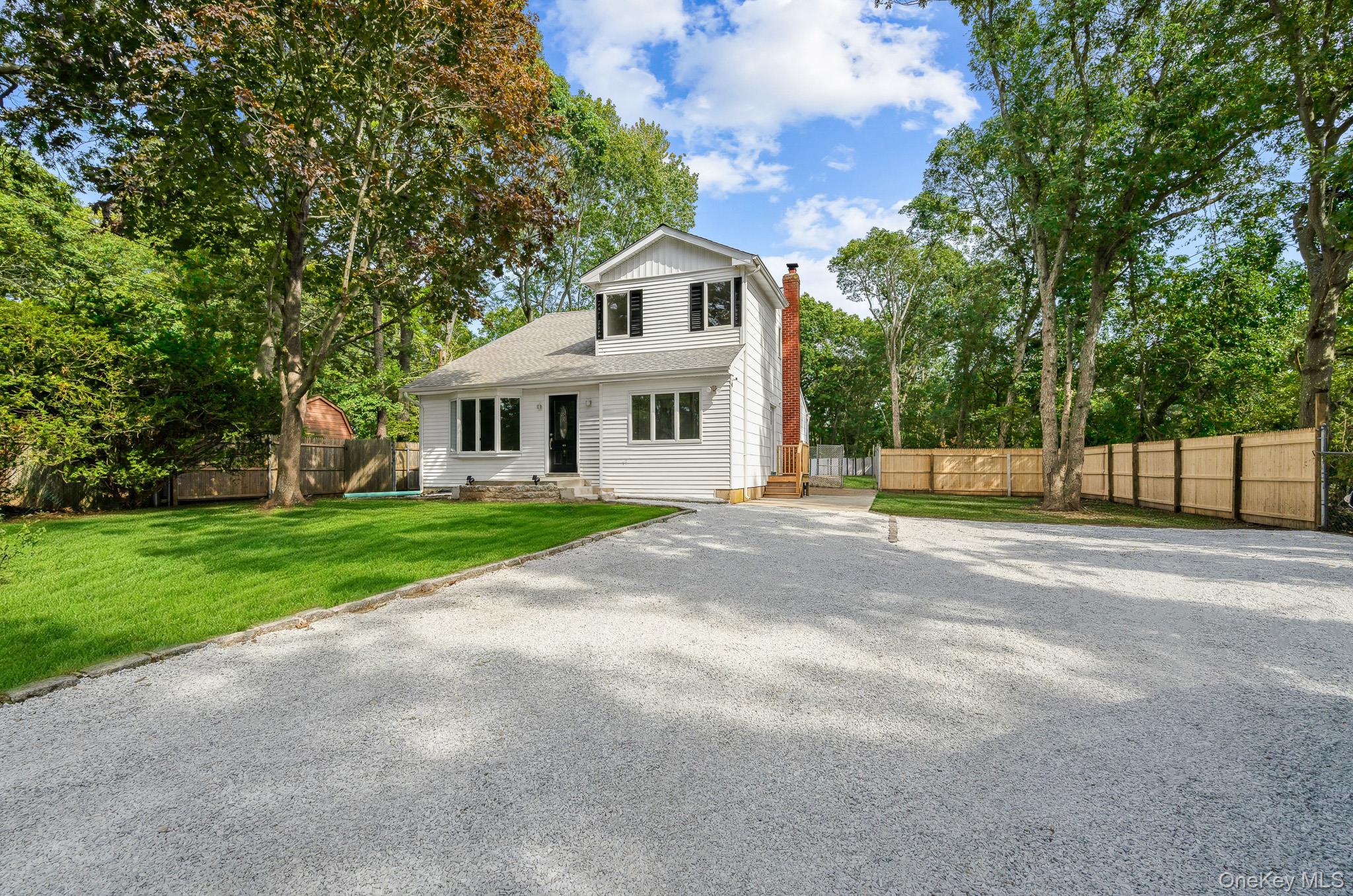 34 Pinelawn Avenue – For Sale photo 6