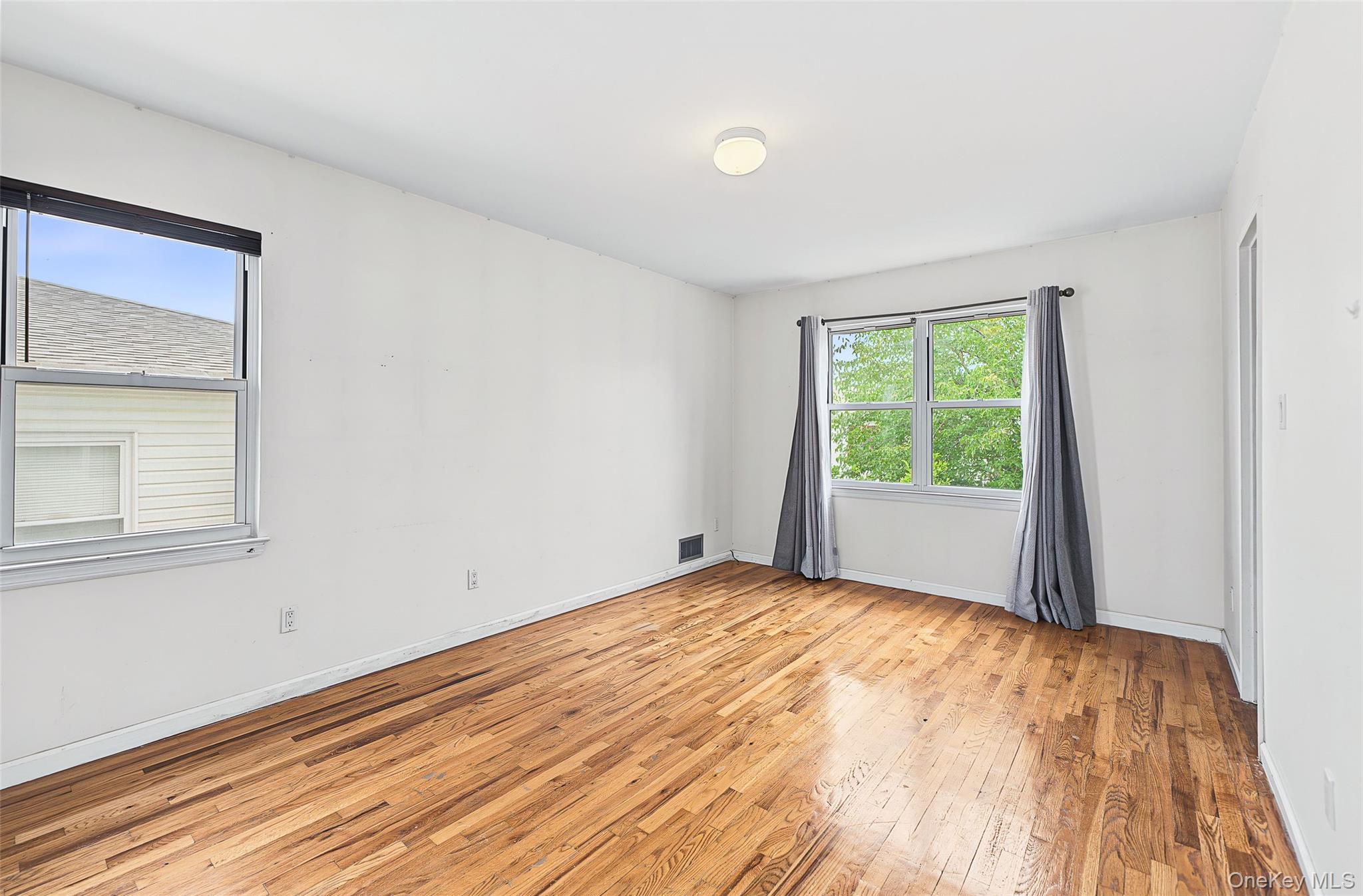 143-21 22nd Avenue – For Sale photo 8