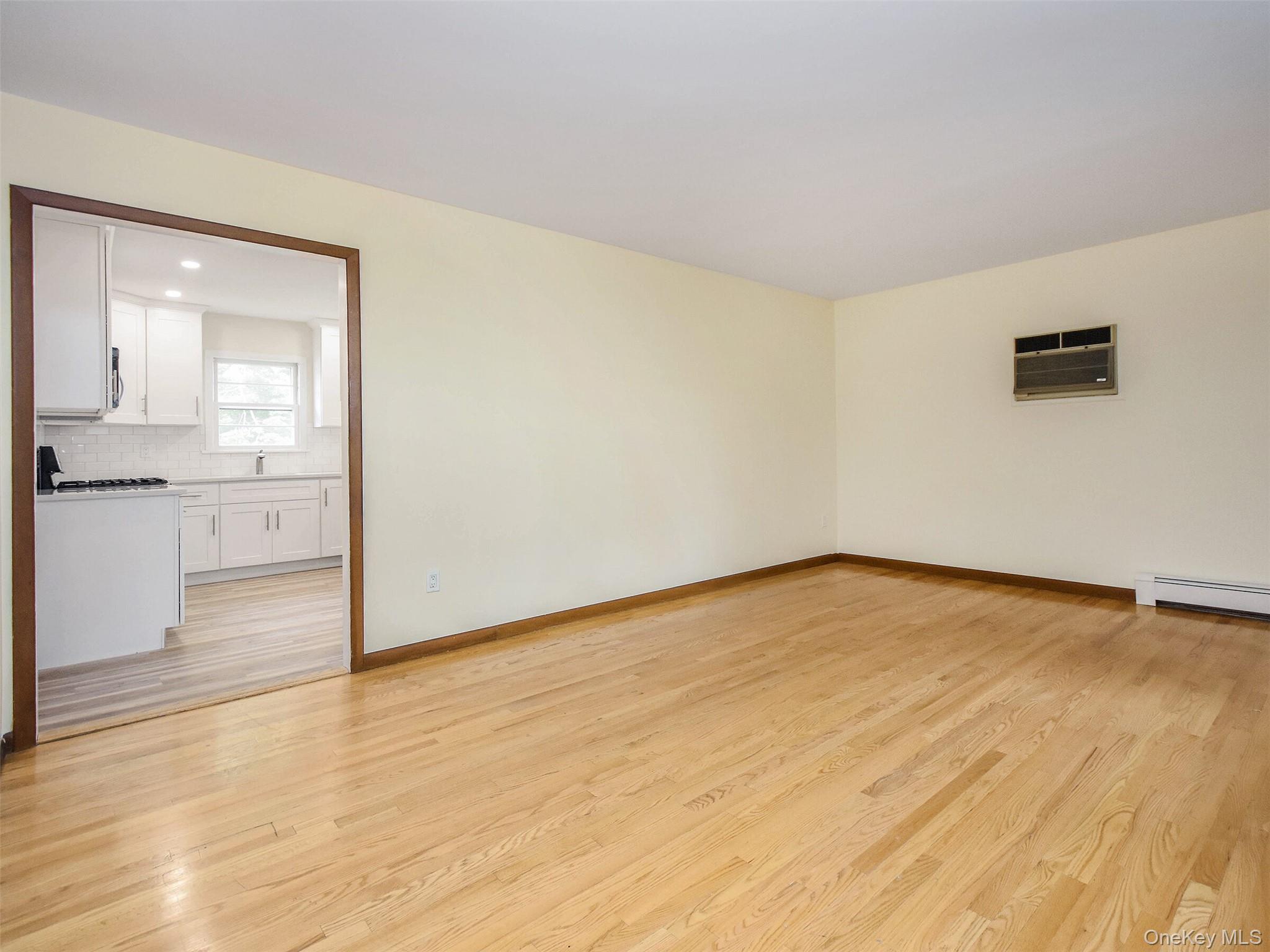 60 Smith Street – For Rent photo 8