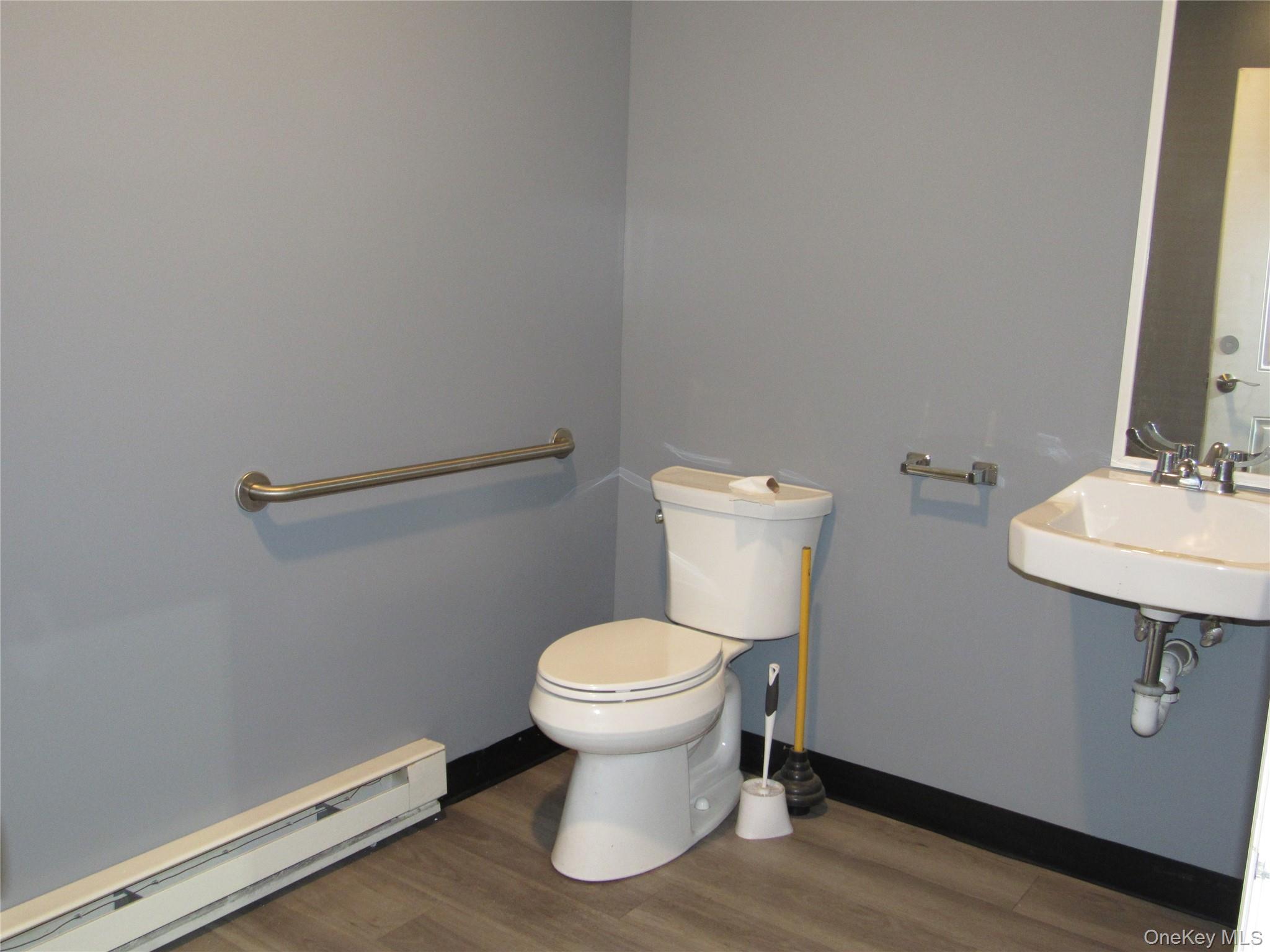 1015 E Main Street, Unit 5 photo 9
