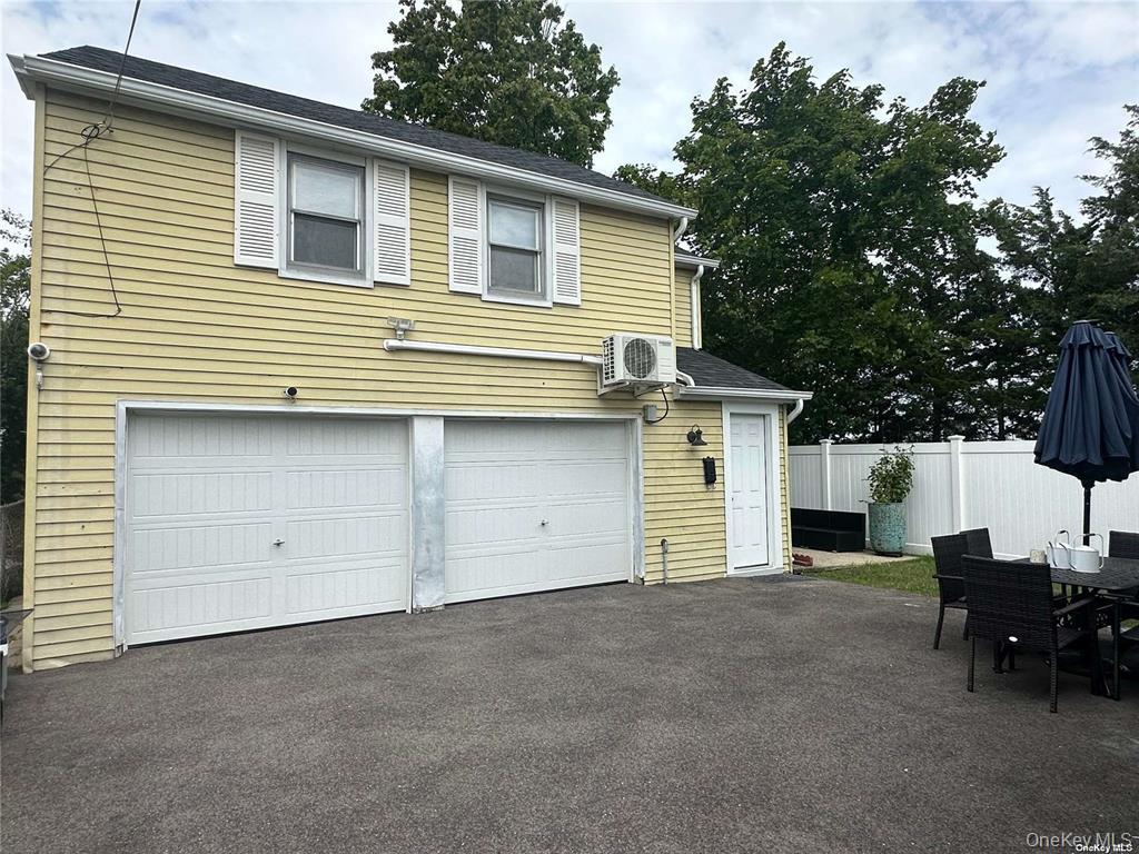 9 Court Street E, Unit 1 Rear photo 2