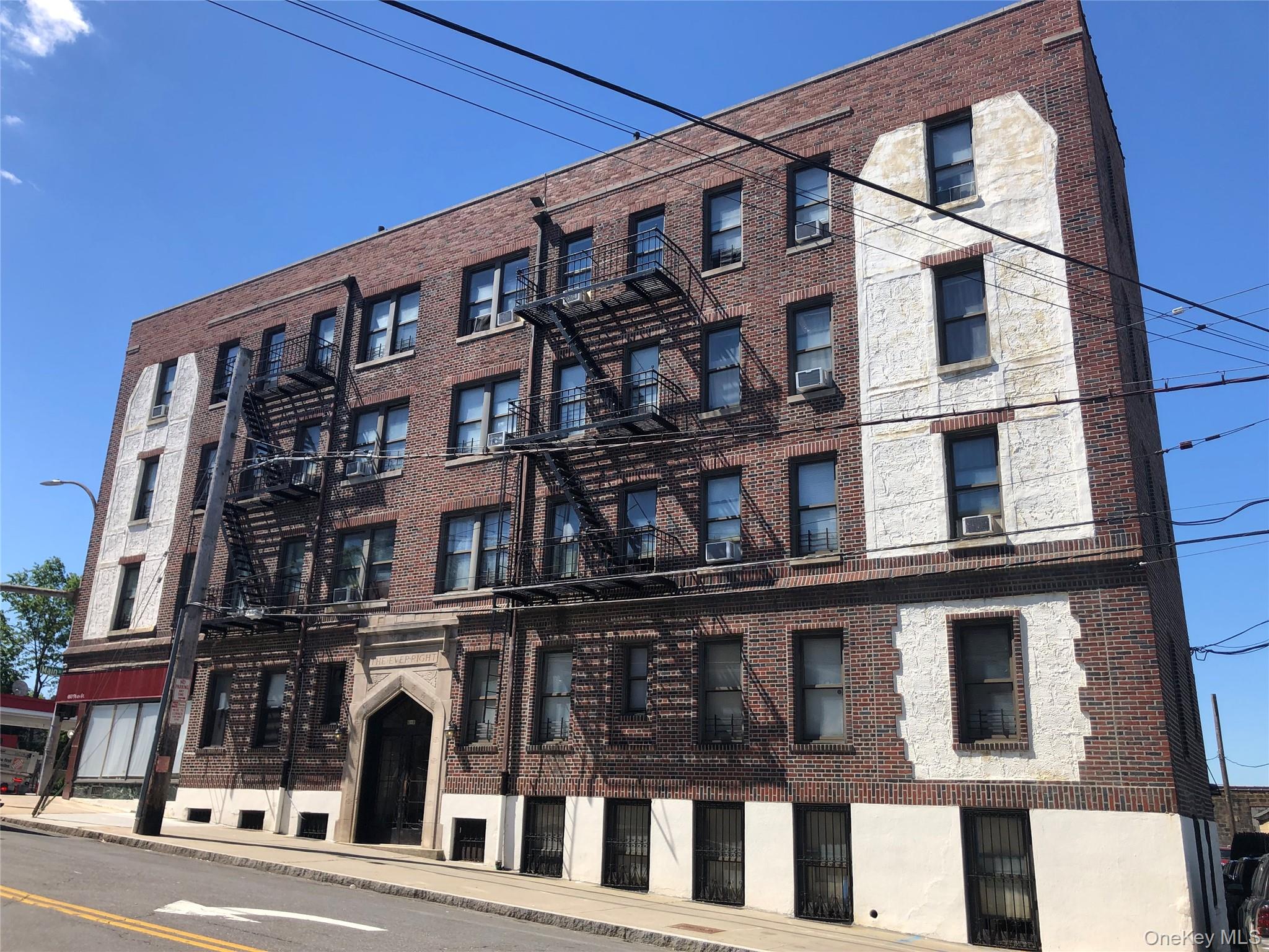 6 Webster Avenue, Unit A4
