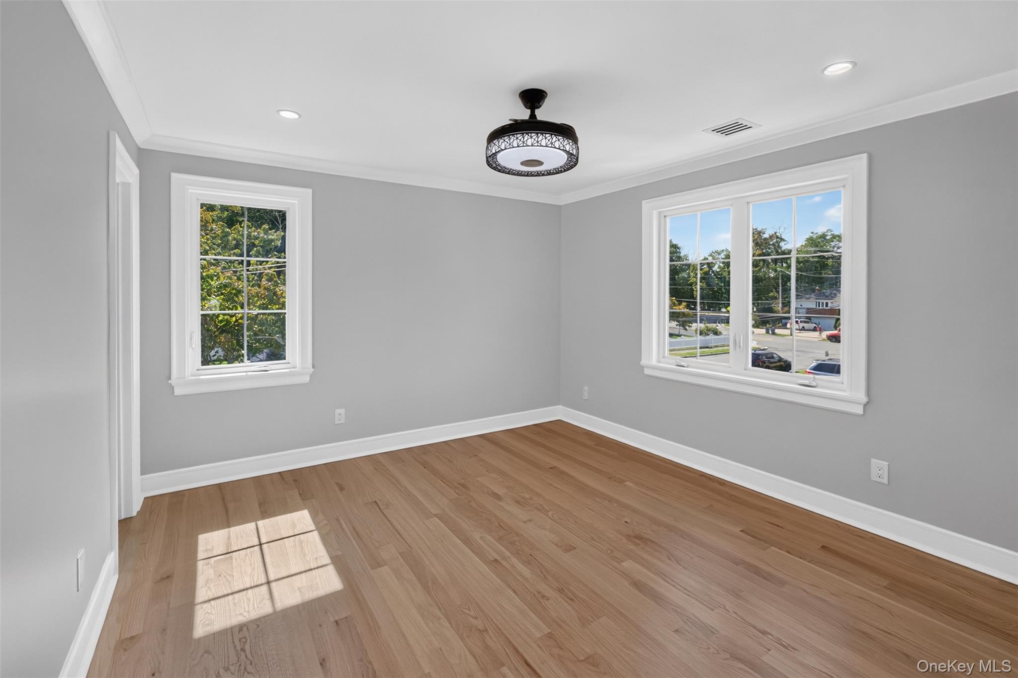 1550 Debra Place – For Sale photo 27
