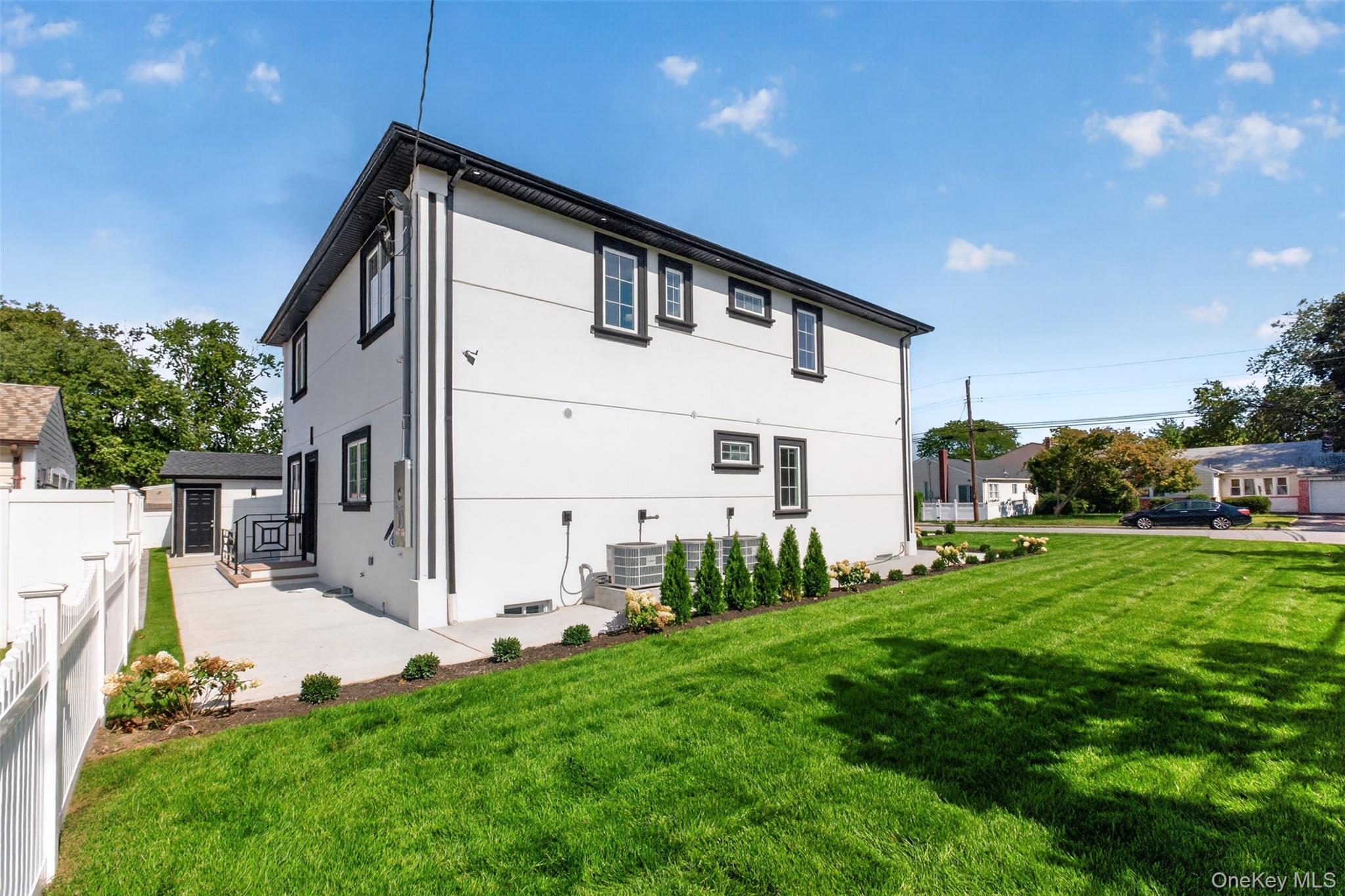 1550 Debra Place – For Sale photo 47