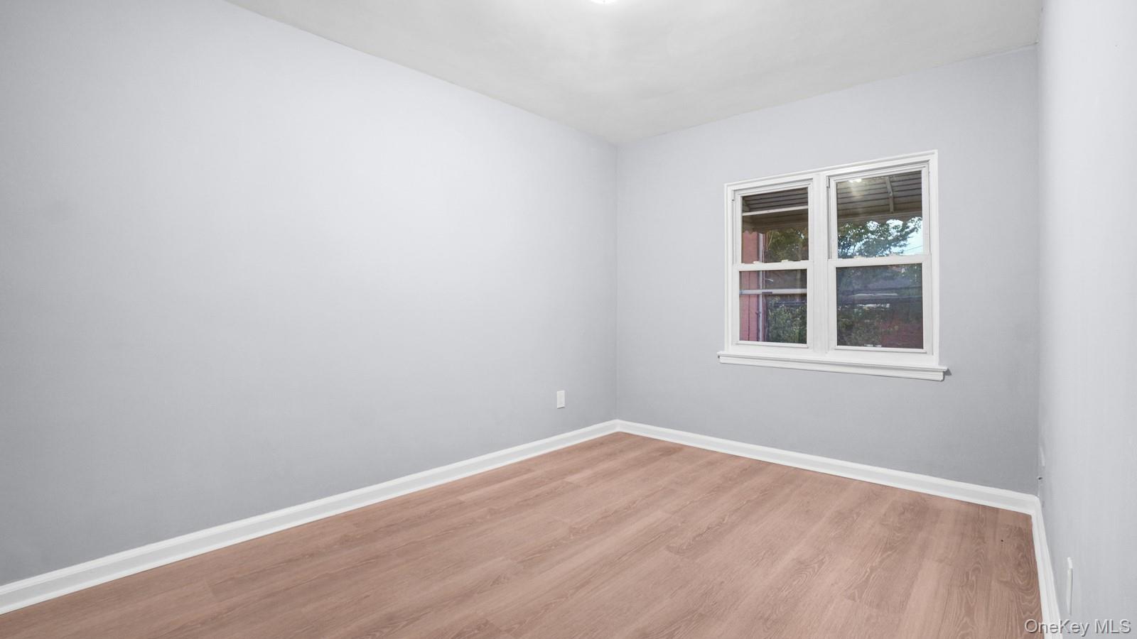 946 E 215th Street – For Sale photo 16