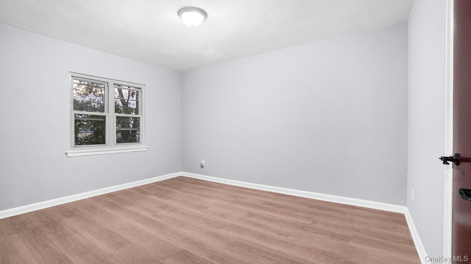 946 E 215th Street – For Sale photo 15