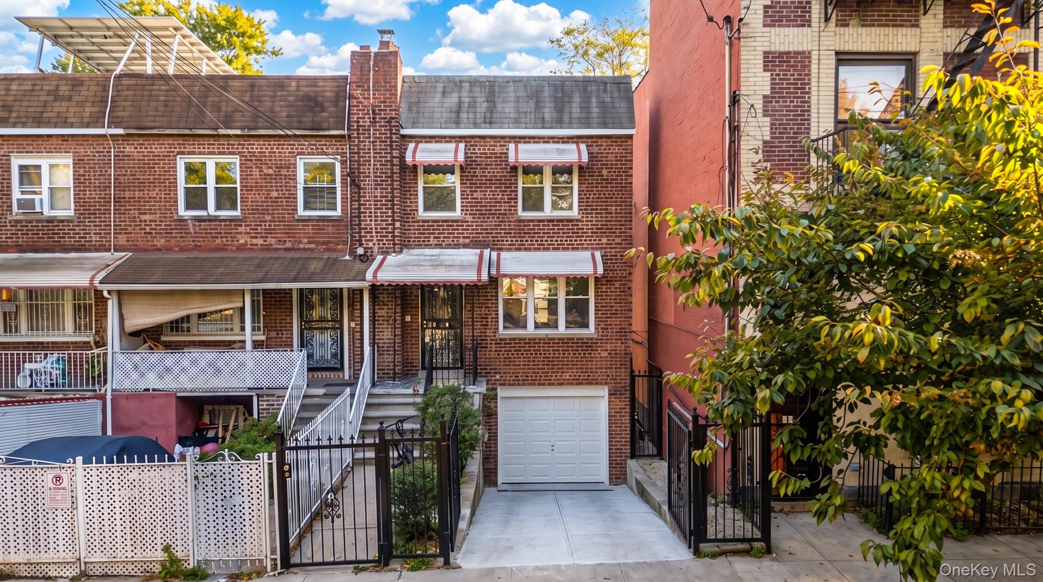 946 E 215th Street – For Sale