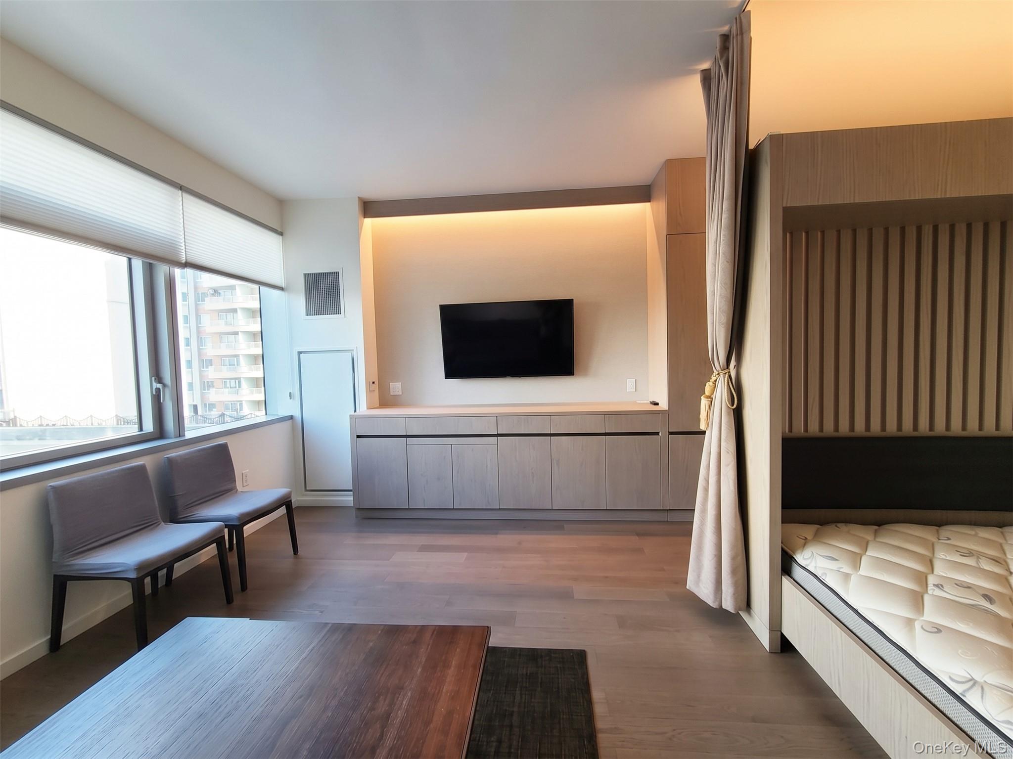 13327 39th Avenue, Unit 6D photo 4