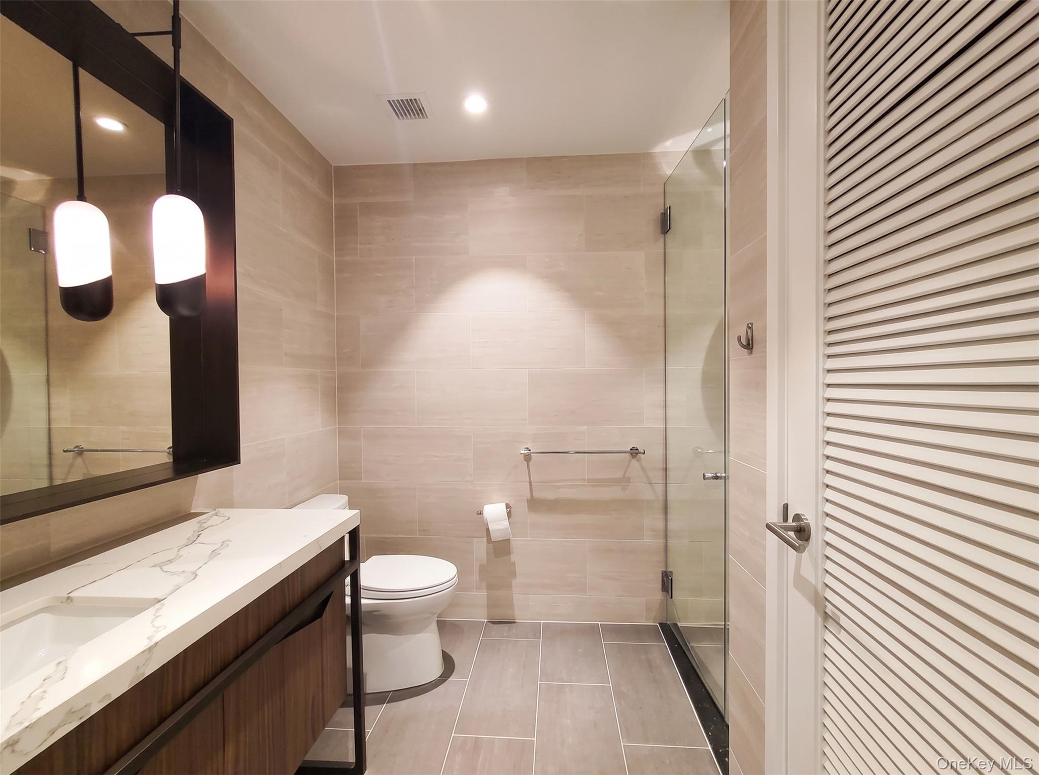 13327 39th Avenue, Unit 6D photo 7