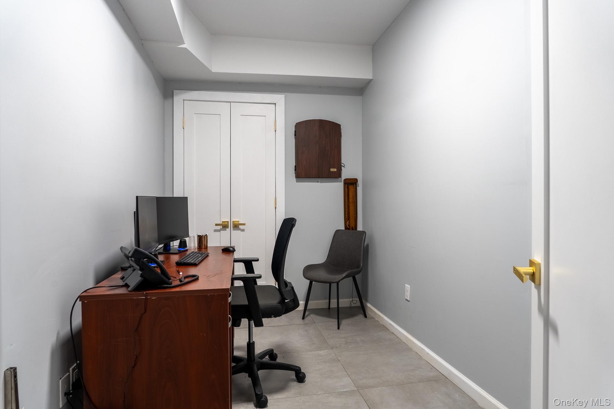 18 Twin Avenue, Unit 304 photo 31