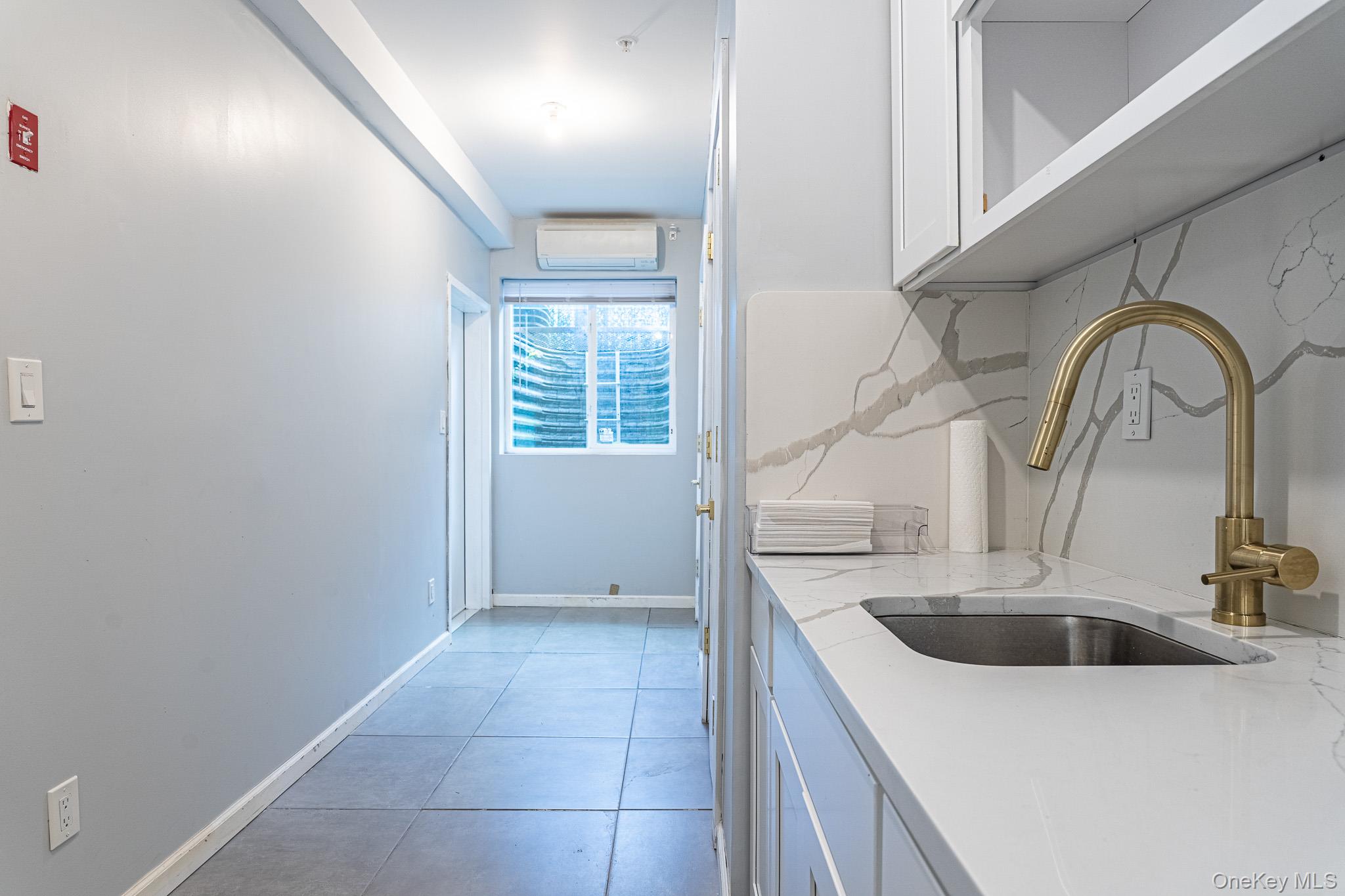 18 Twin Avenue, Unit 304 photo 33