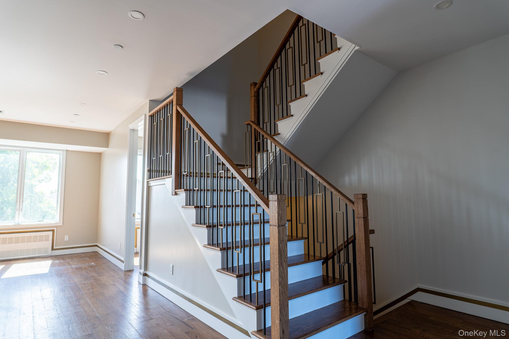 18 Twin Avenue, Unit 304 photo 14