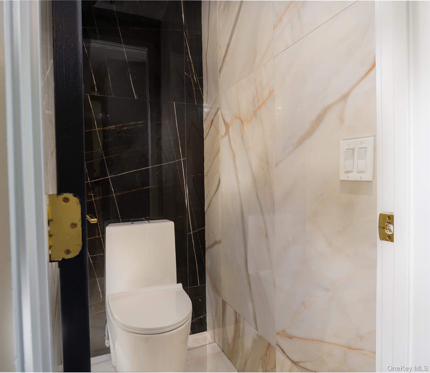 18 Twin Avenue, Unit 304 photo 8