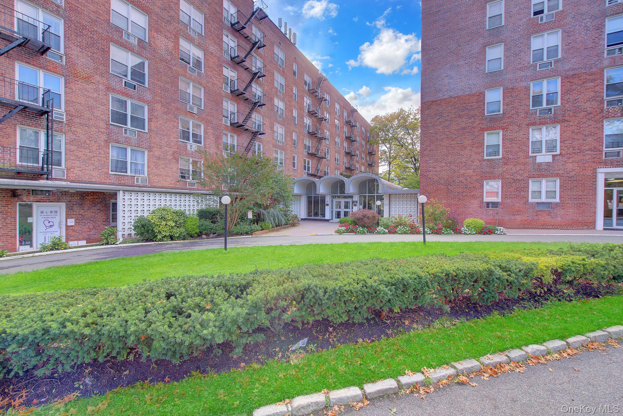 54-40 Little Neck Parkway, Unit 6M