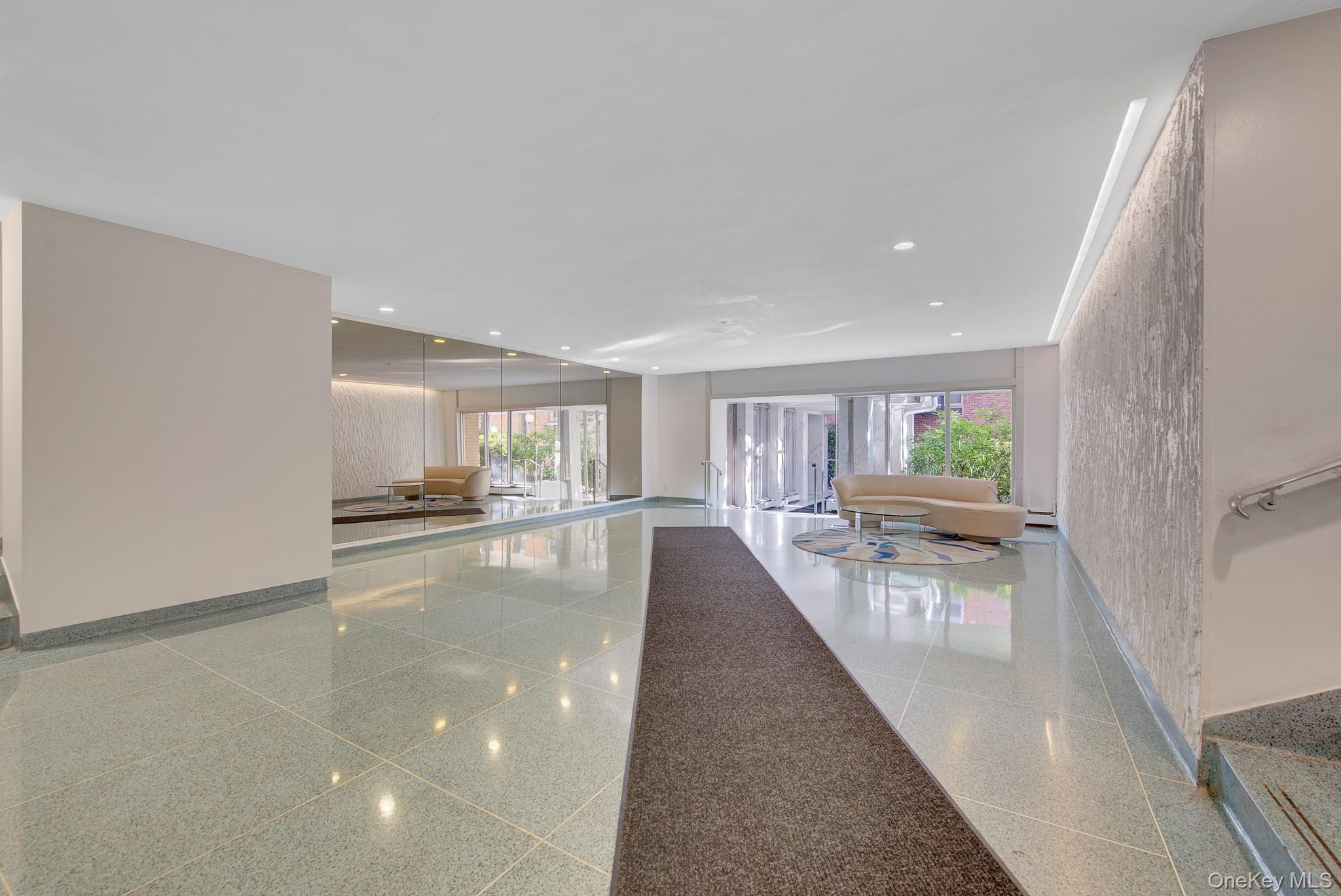 54-40 Little Neck Parkway, Unit 6M photo 18