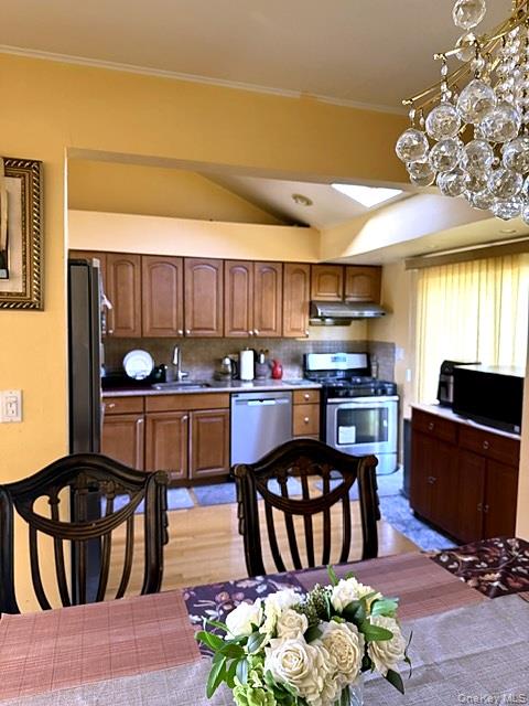 8 Debora Drive – For Sale photo 10