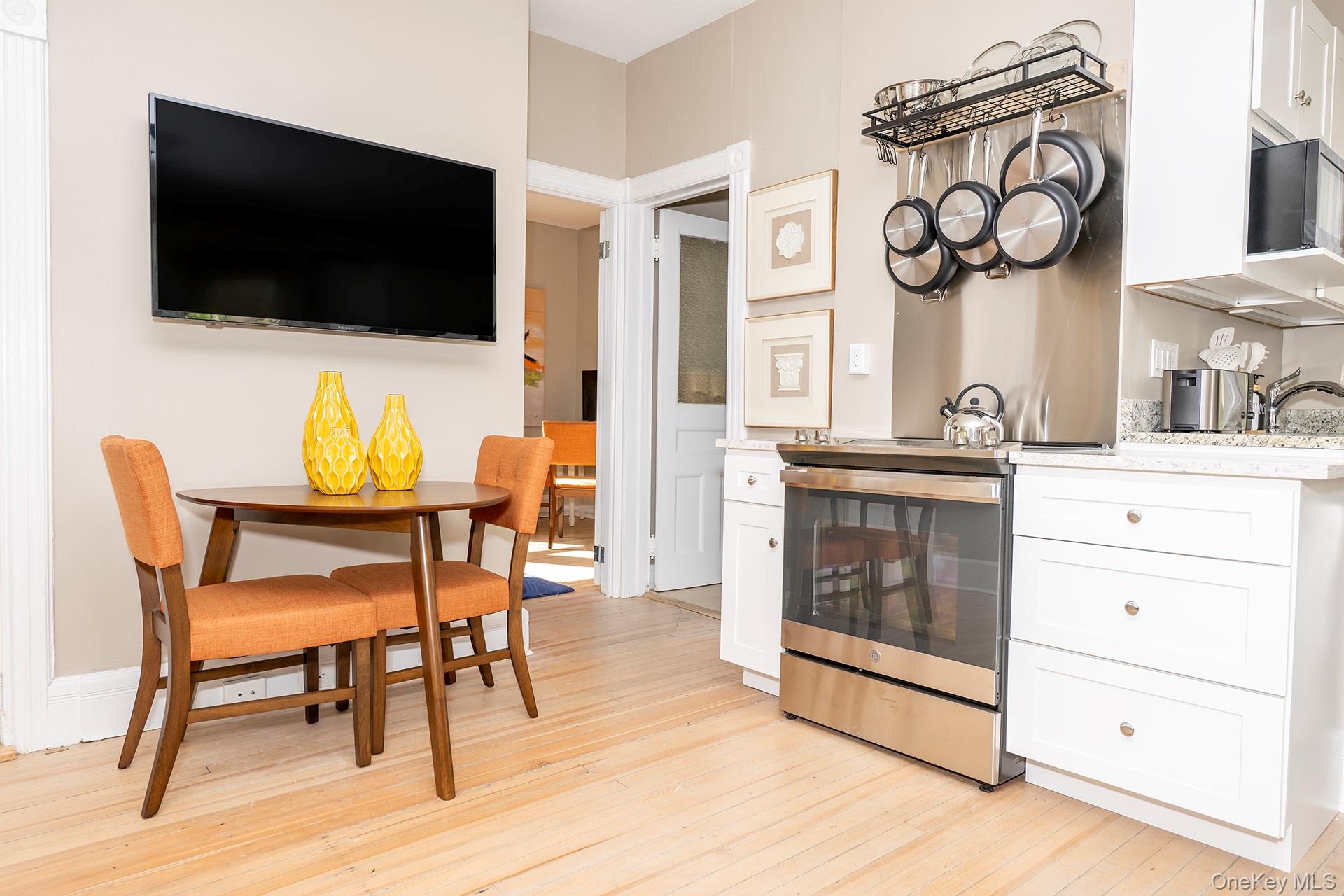 3212 Franklin Avenue, Unit 1st Floor photo 6