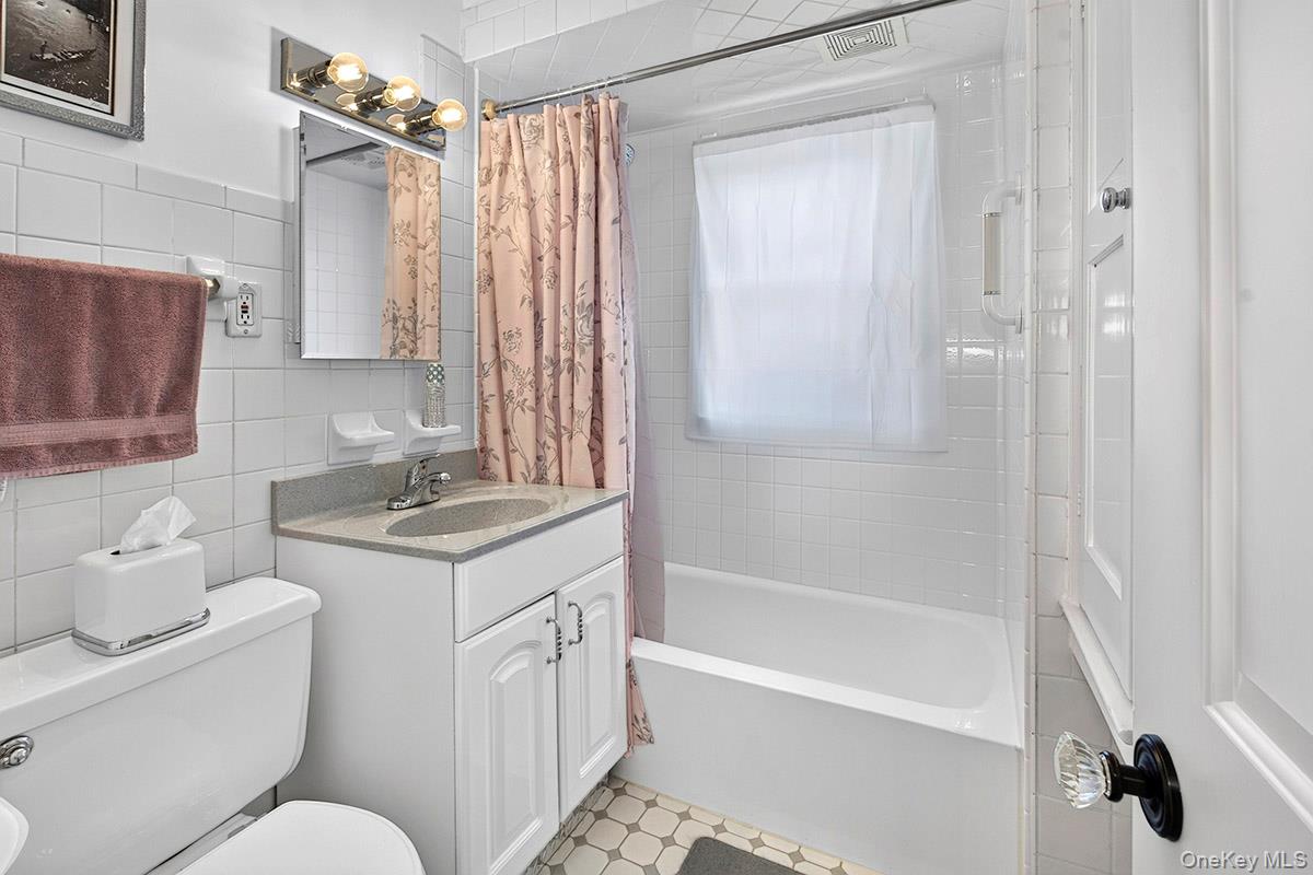 200 Lakeview Avenue – For Sale photo 12