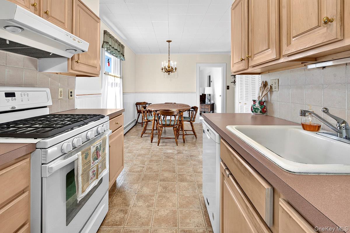 200 Lakeview Avenue – For Sale photo 21