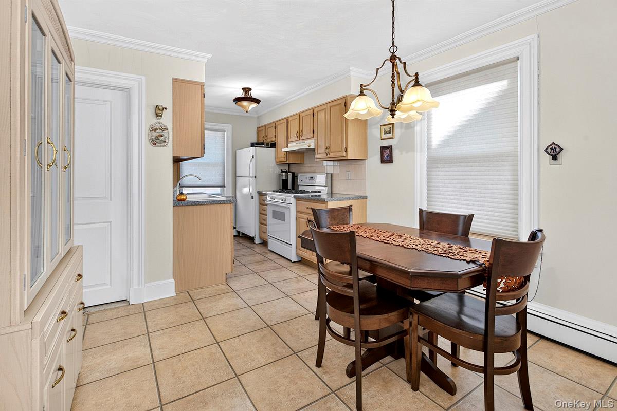 200 Lakeview Avenue – For Sale photo 9