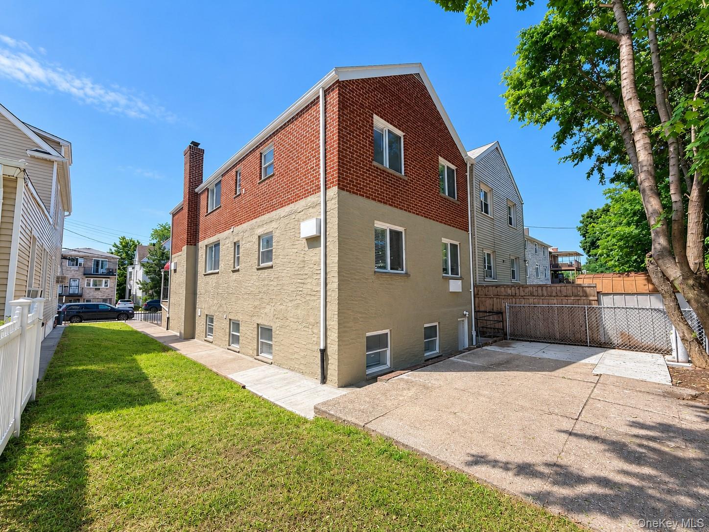 2887 Lamport Place – For Sale photo 34
