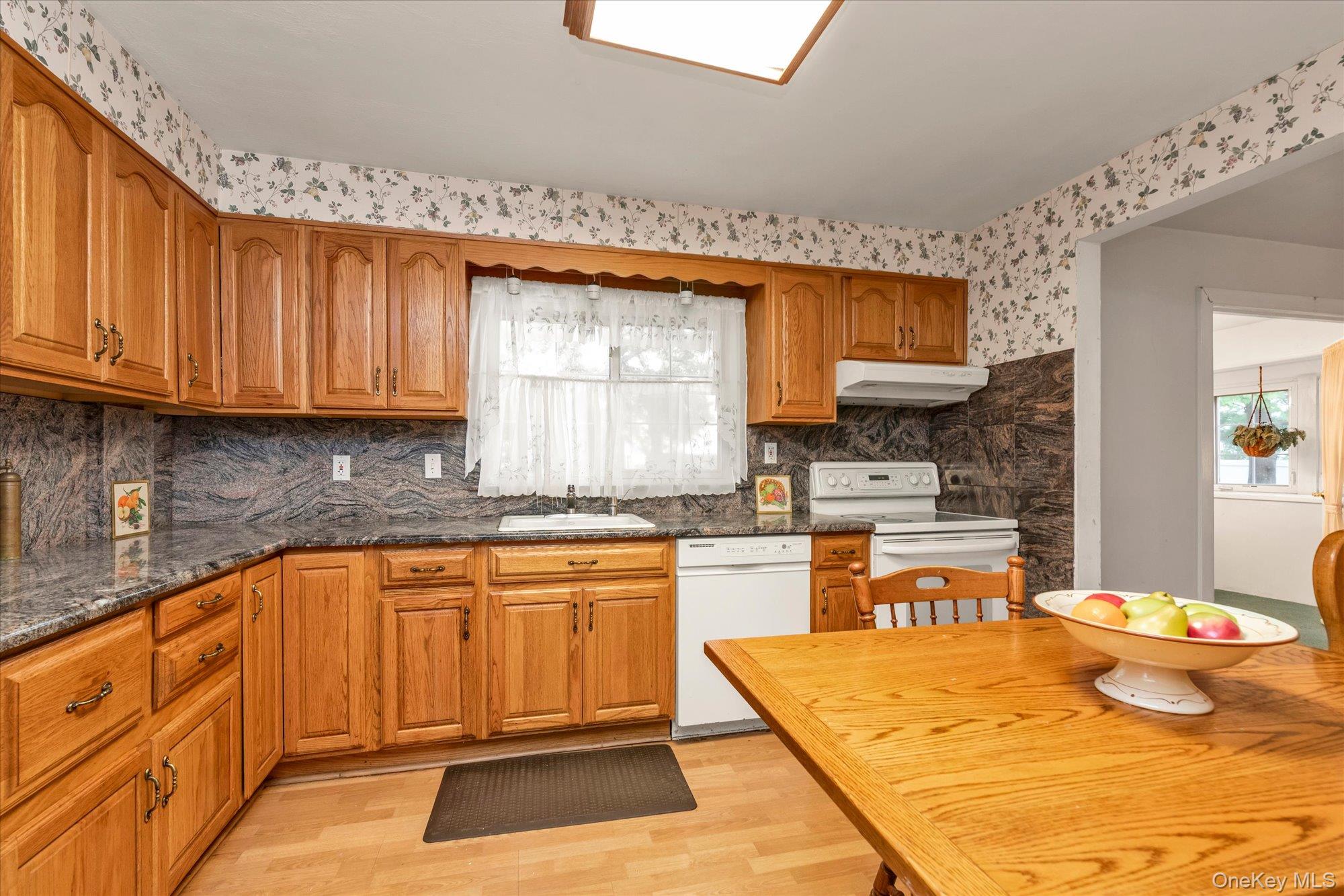 63 Avondale Street – For Sale photo 8