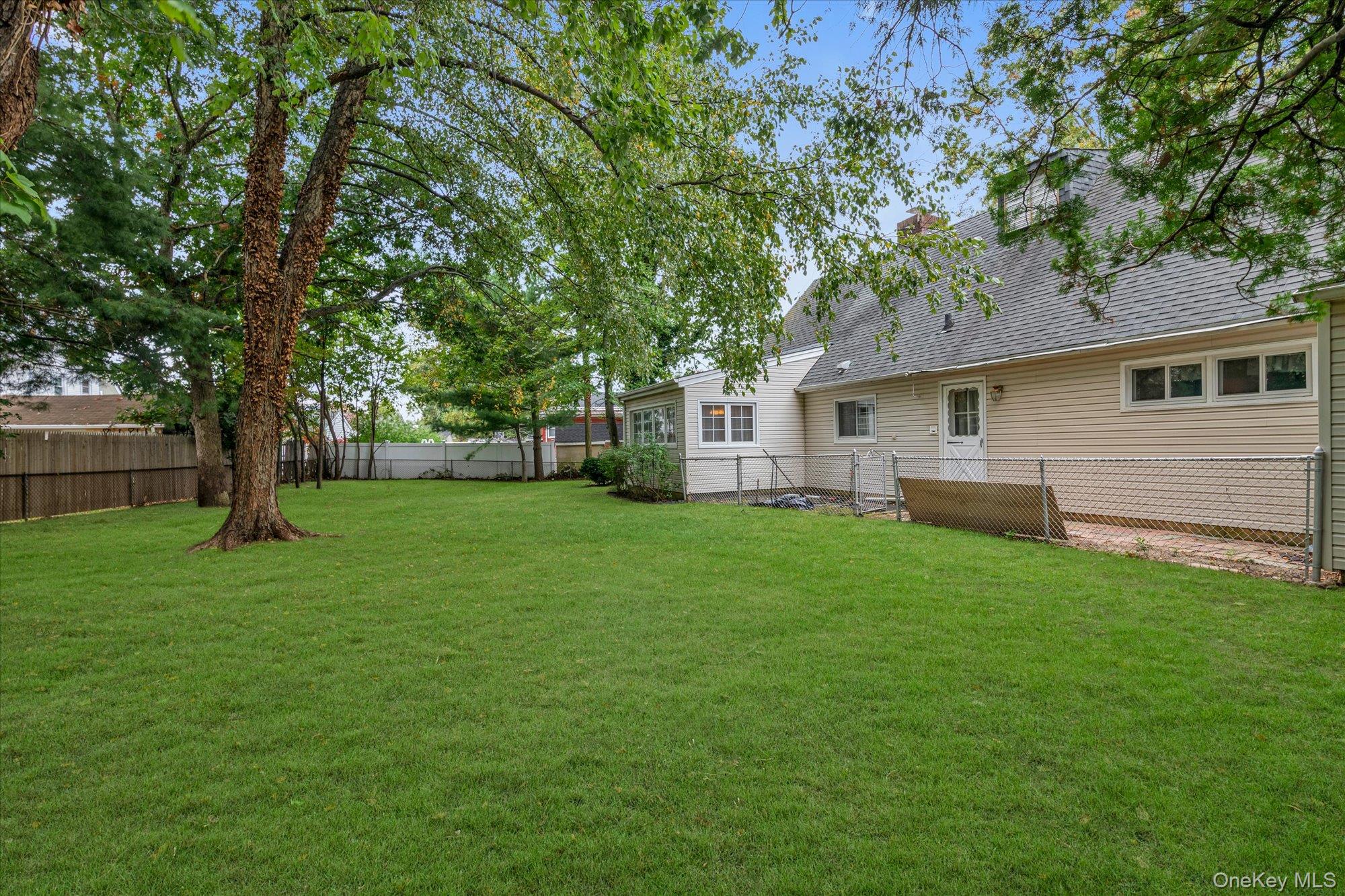 63 Avondale Street – For Sale photo 15