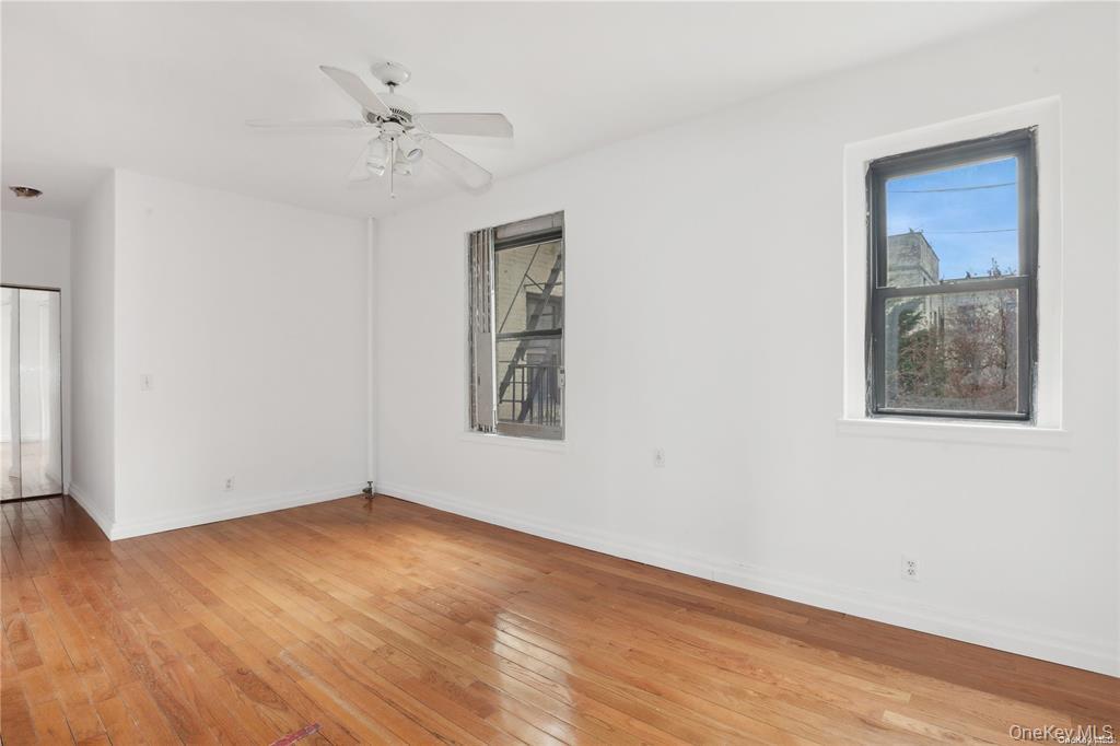 21-57 33rd Street, Unit 4D photo 2