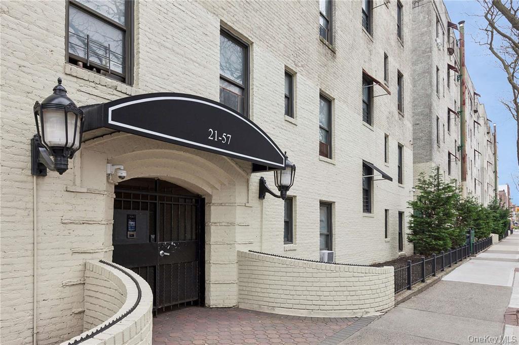 21-57 33rd Street, Unit 4D