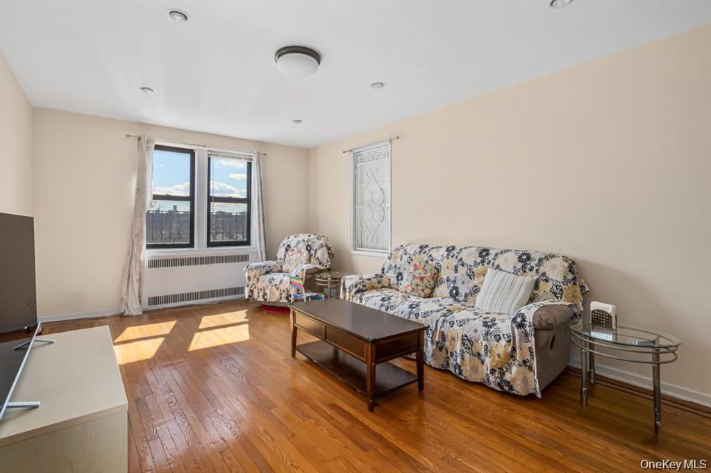 4035 Ithaca St, Unit 5D photo 9