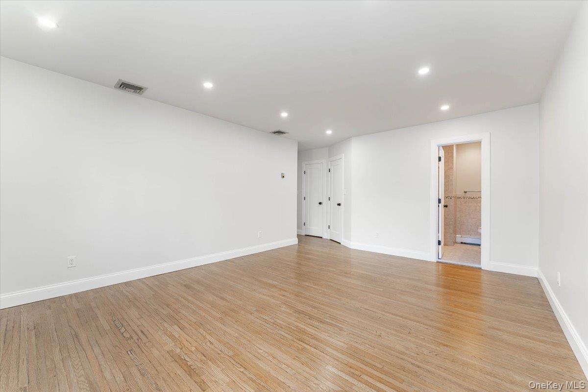1066 Cedarhurst Street – For Sale photo 8