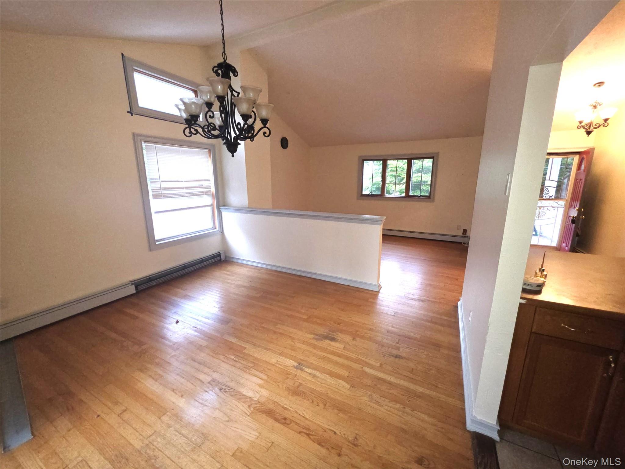 12 Nord Park Boulevard – For Rent photo 9