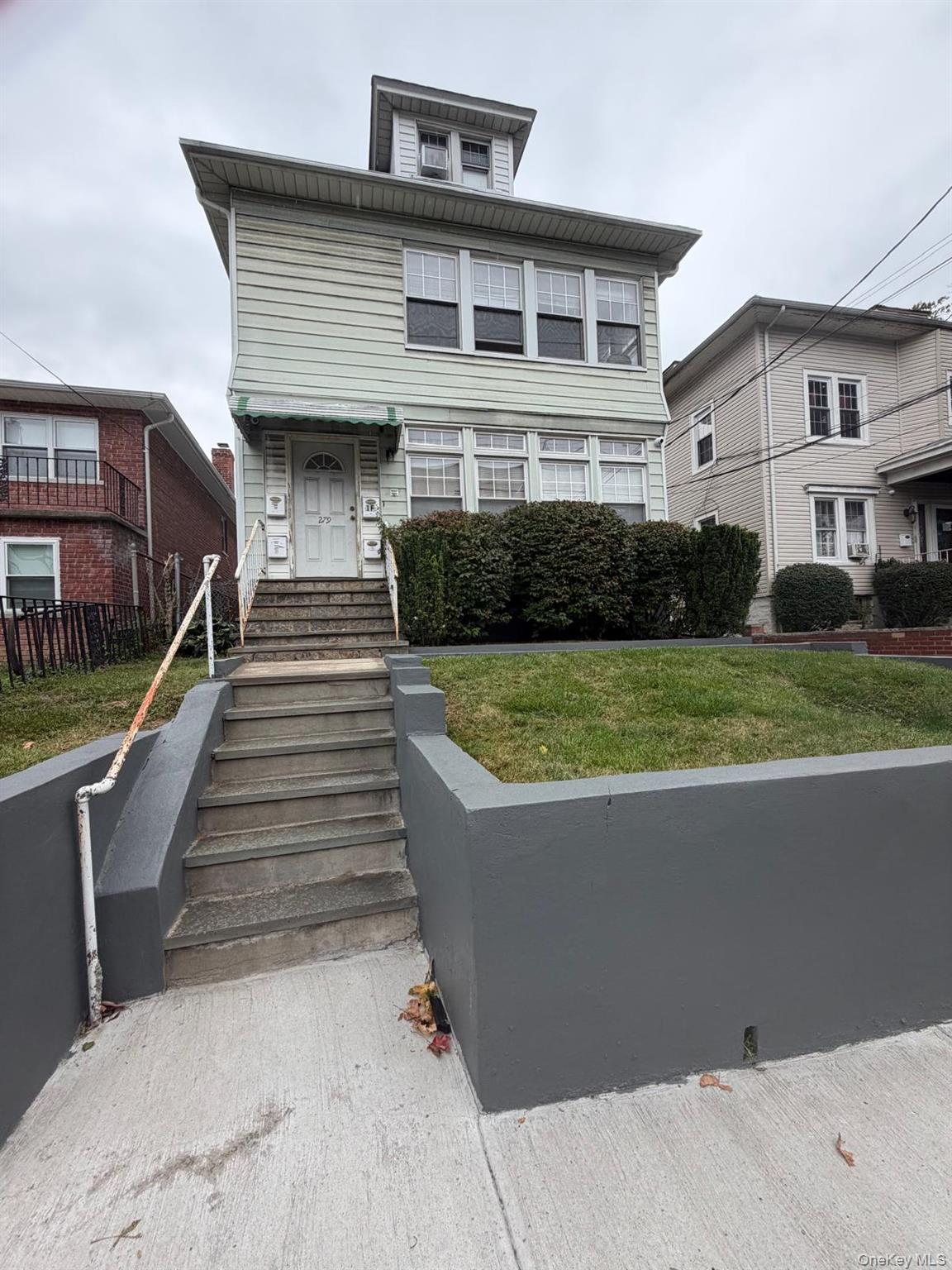279 S Columbus Avenue – For Sale photo 2