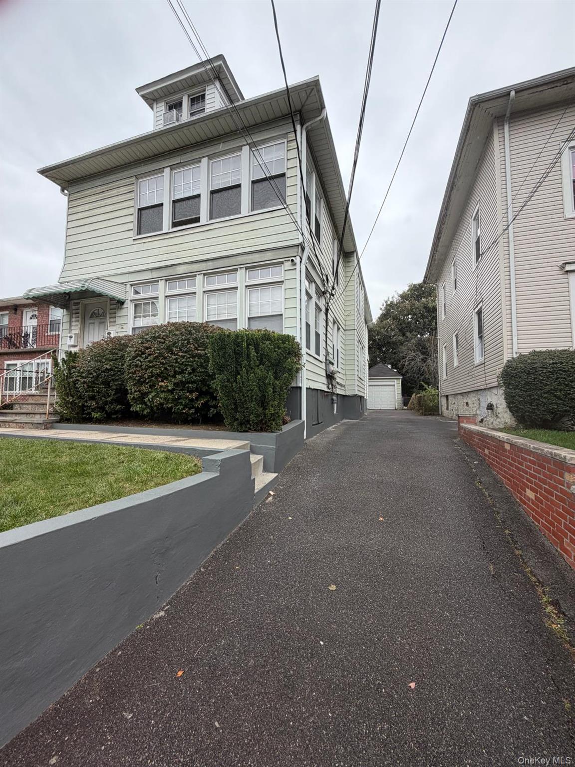 279 S Columbus Avenue – For Sale photo 3