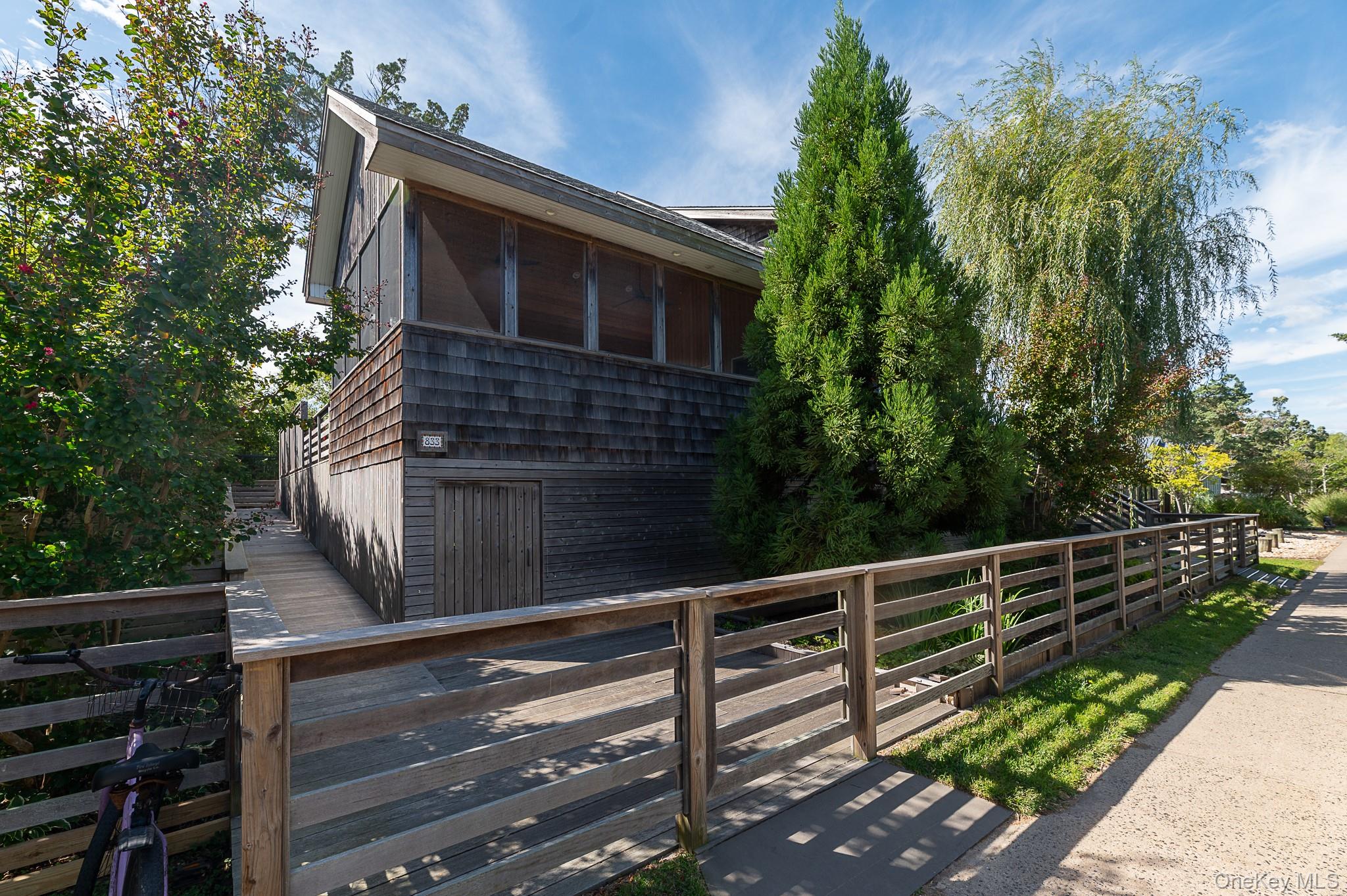 833 Evergreen Walk – For Sale photo 3