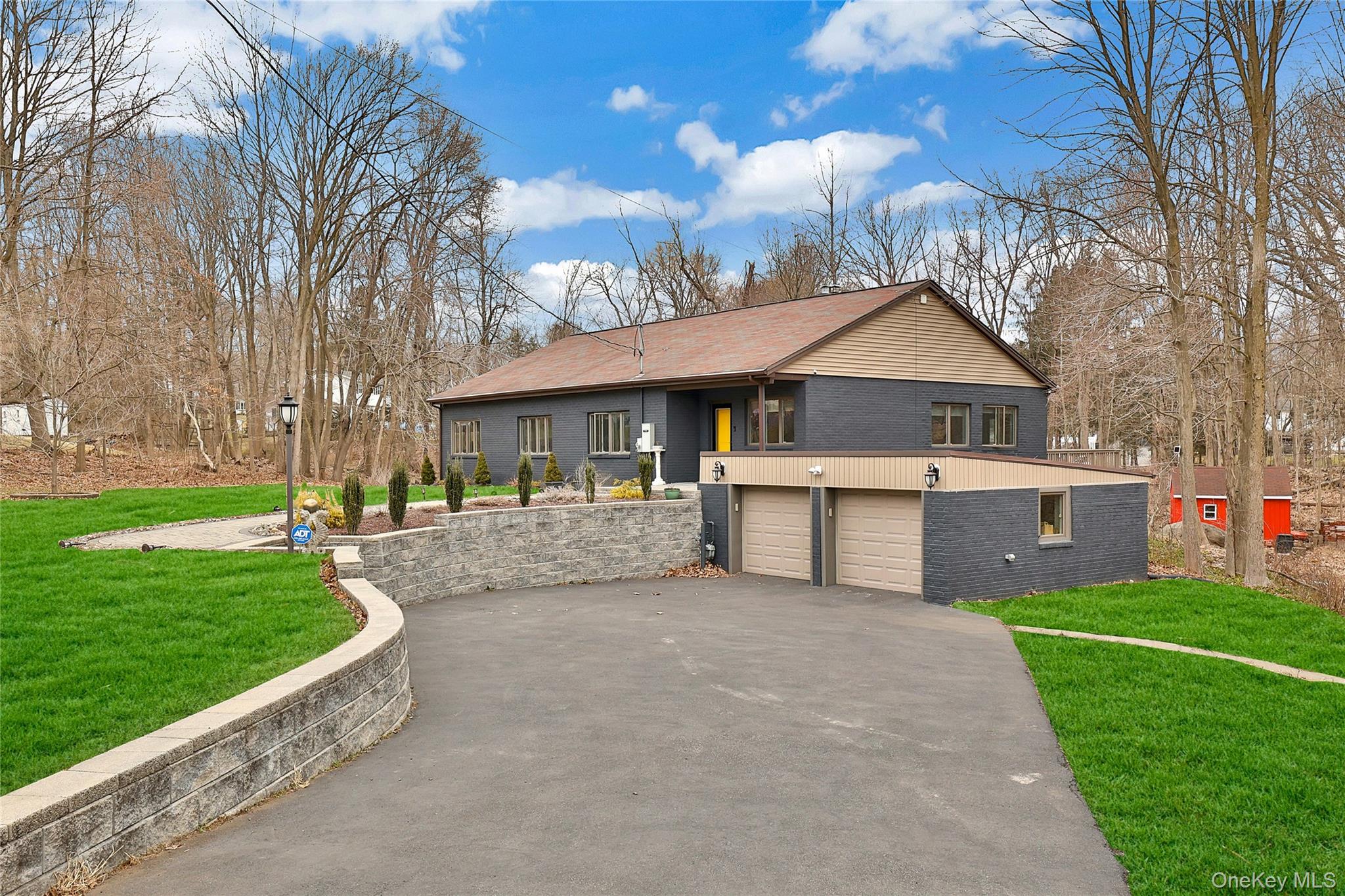 201 Bardonia Road – For Sale