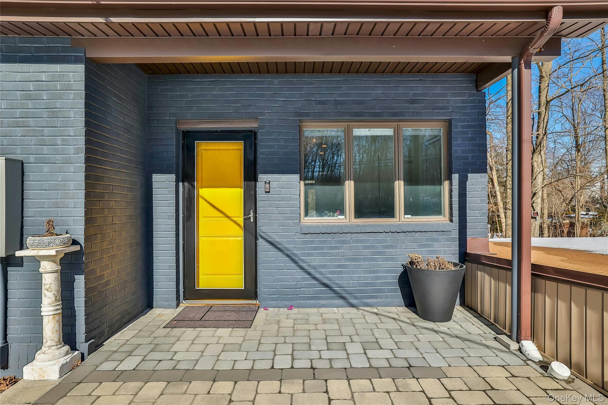 201 Bardonia Road – For Sale photo 2
