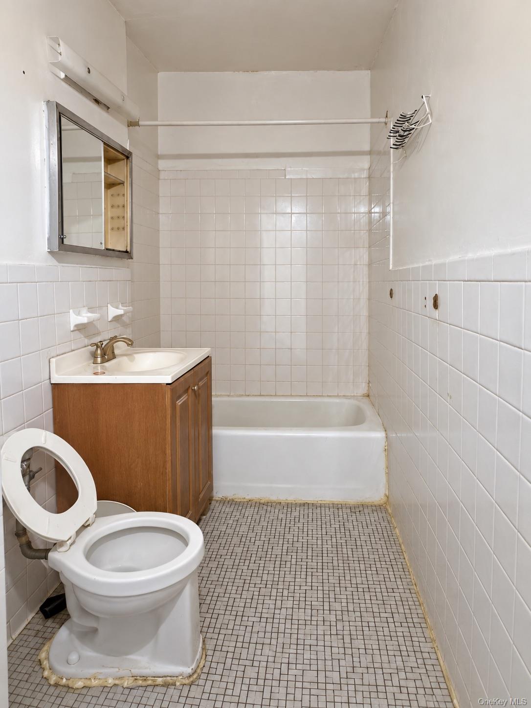 86-16 60th Avenue, Unit 3J photo 5