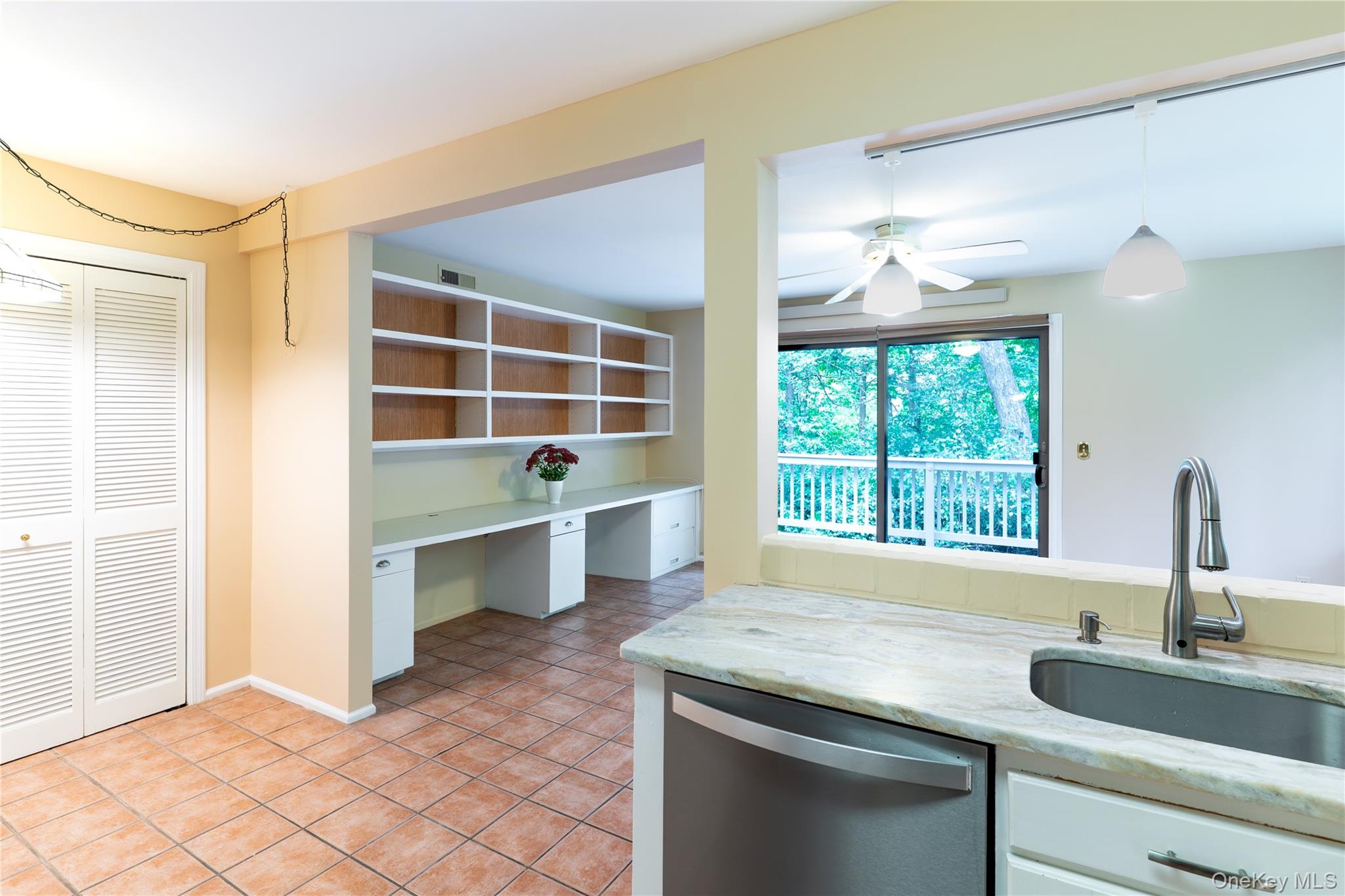 137 Stone Meadow, Unit 137 photo 11