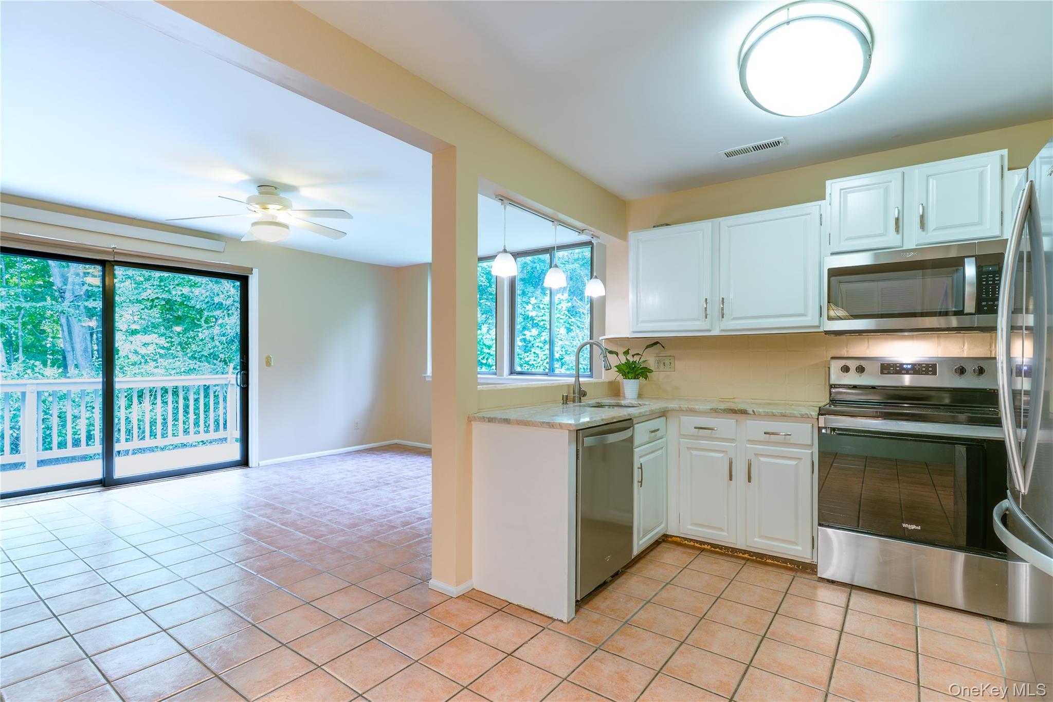 137 Stone Meadow, Unit 137 photo 9