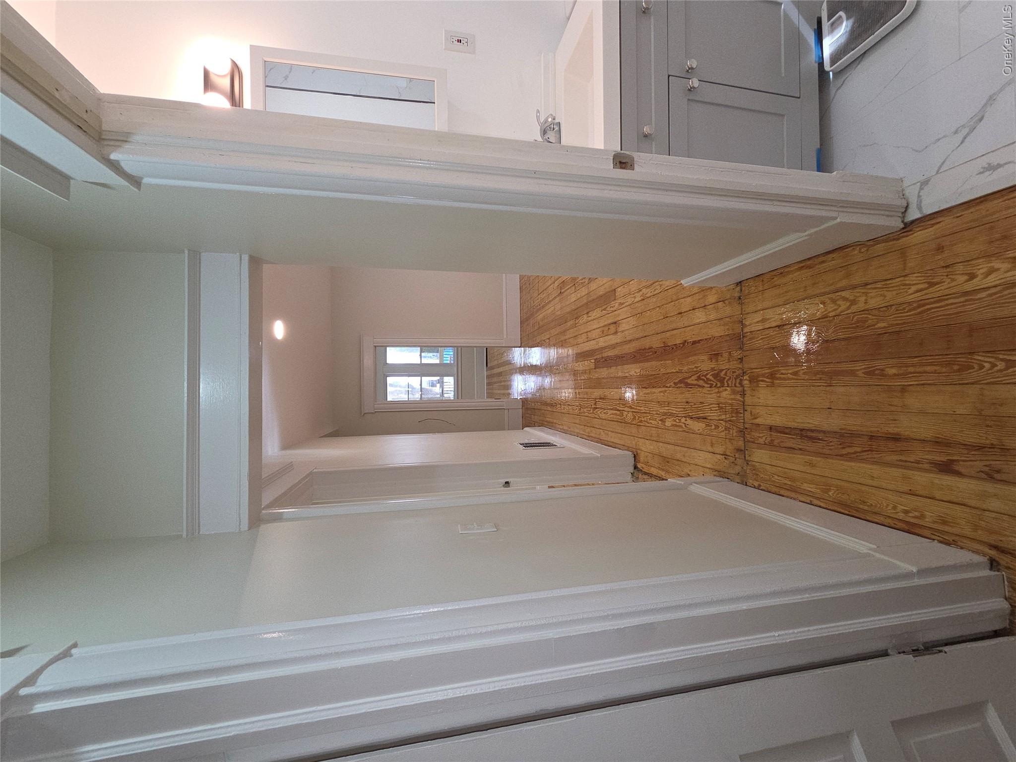 16 Gray Street – For Rent photo 11