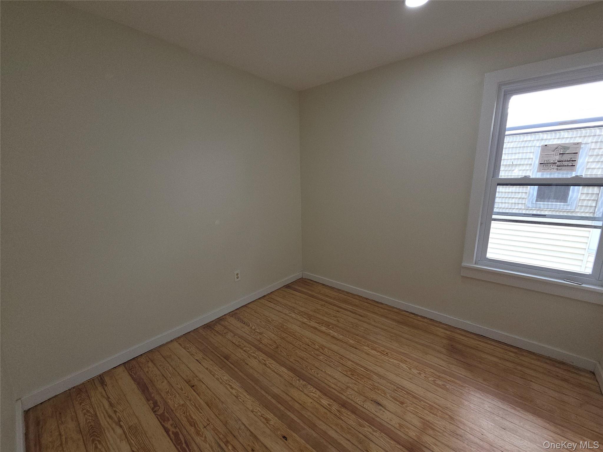 16 Gray Street – For Rent photo 12
