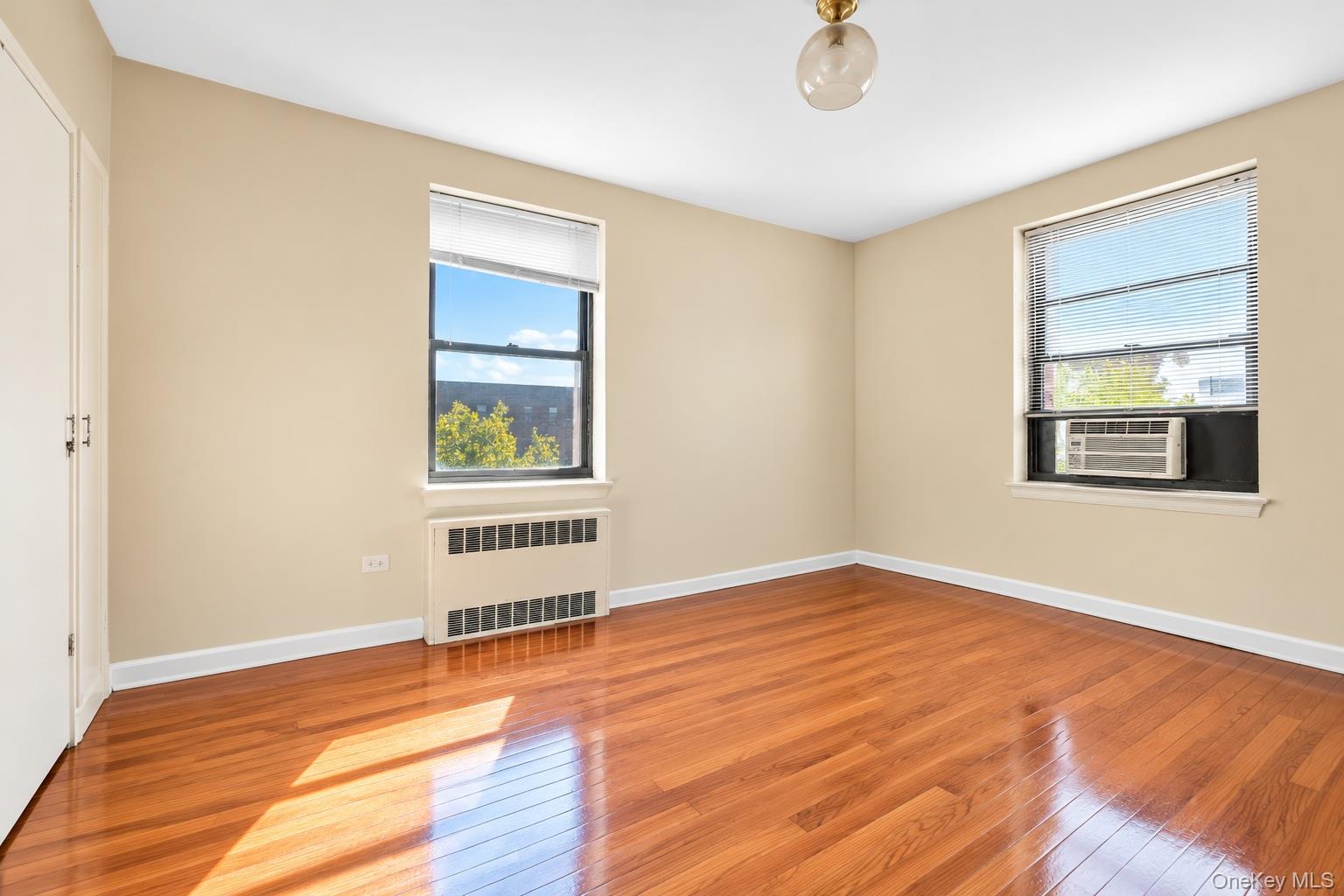 141-15 28th Avenue, Unit 6A photo 5