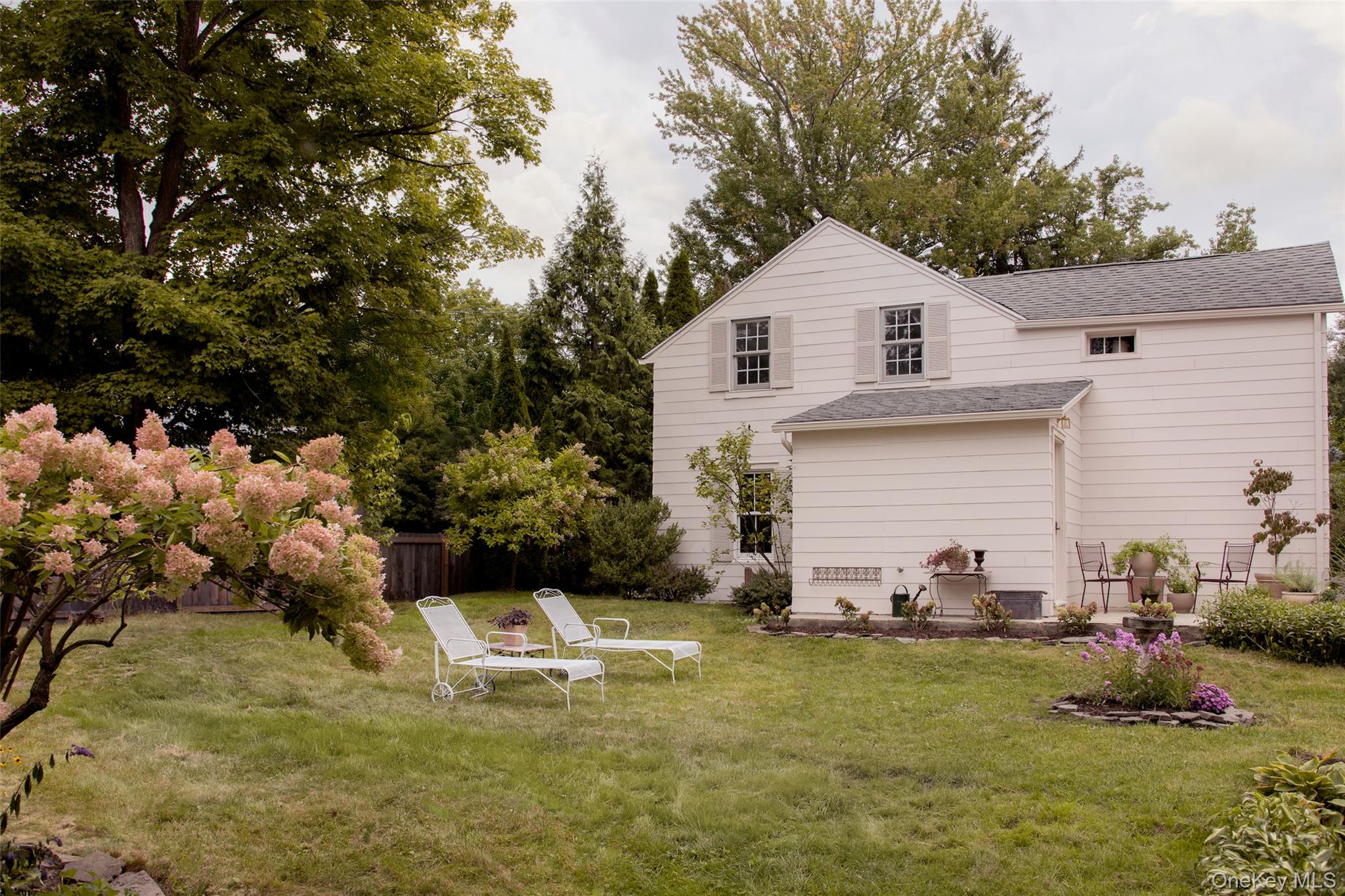 37 New York 9H – For Sale photo 2