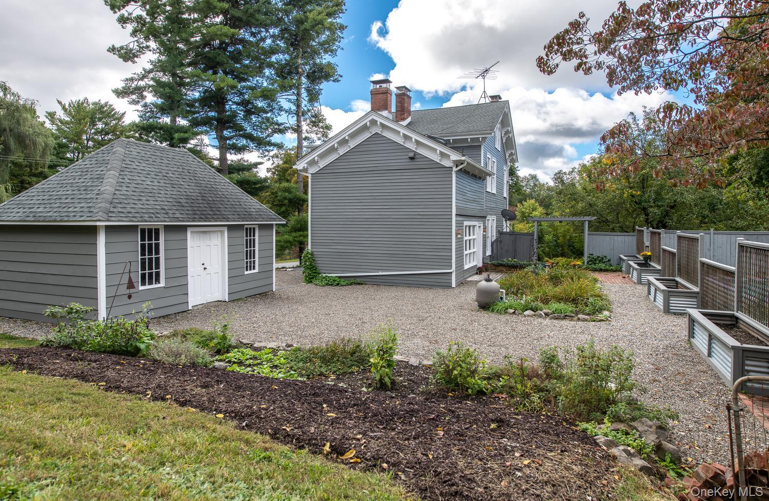 5 Vail Road – For Sale photo 39