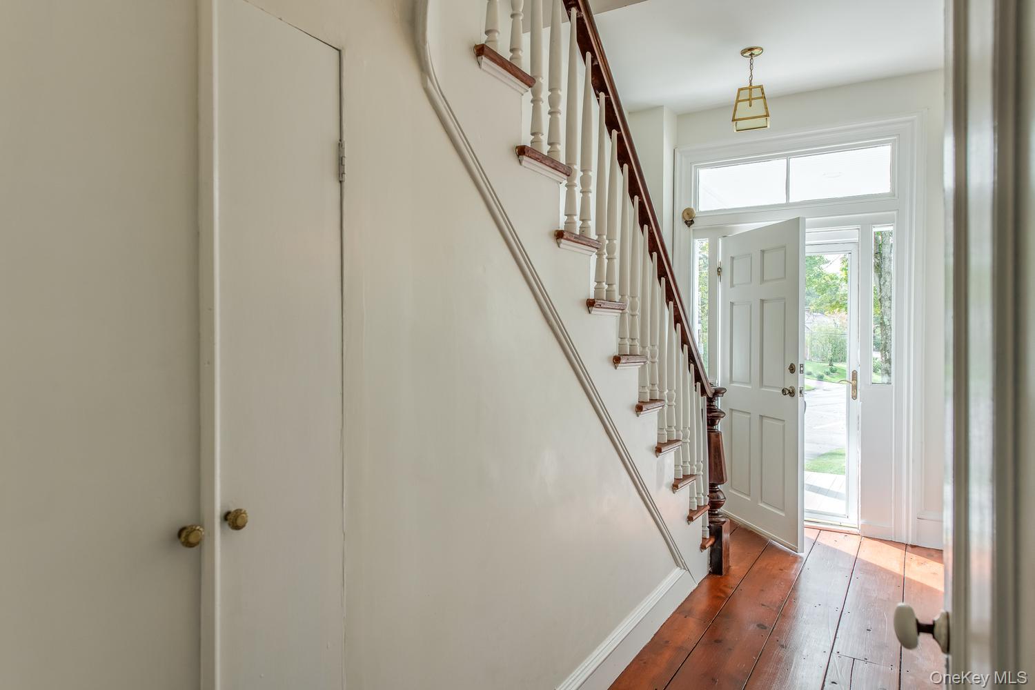 5 Vail Road – For Sale photo 4