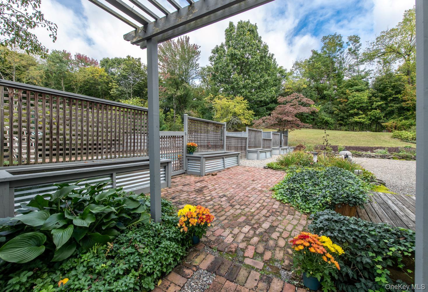 5 Vail Road – For Sale photo 34