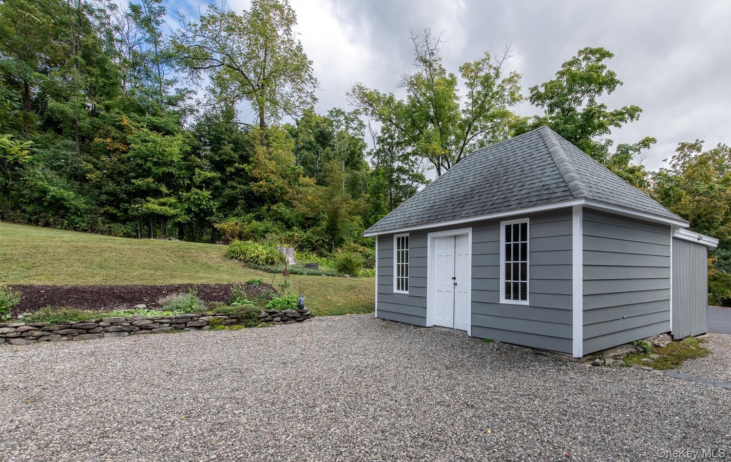 5 Vail Road – For Sale photo 37